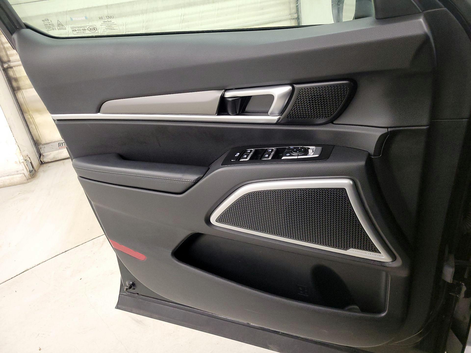 Thumbnail: 2020 Kia Telluride - 12