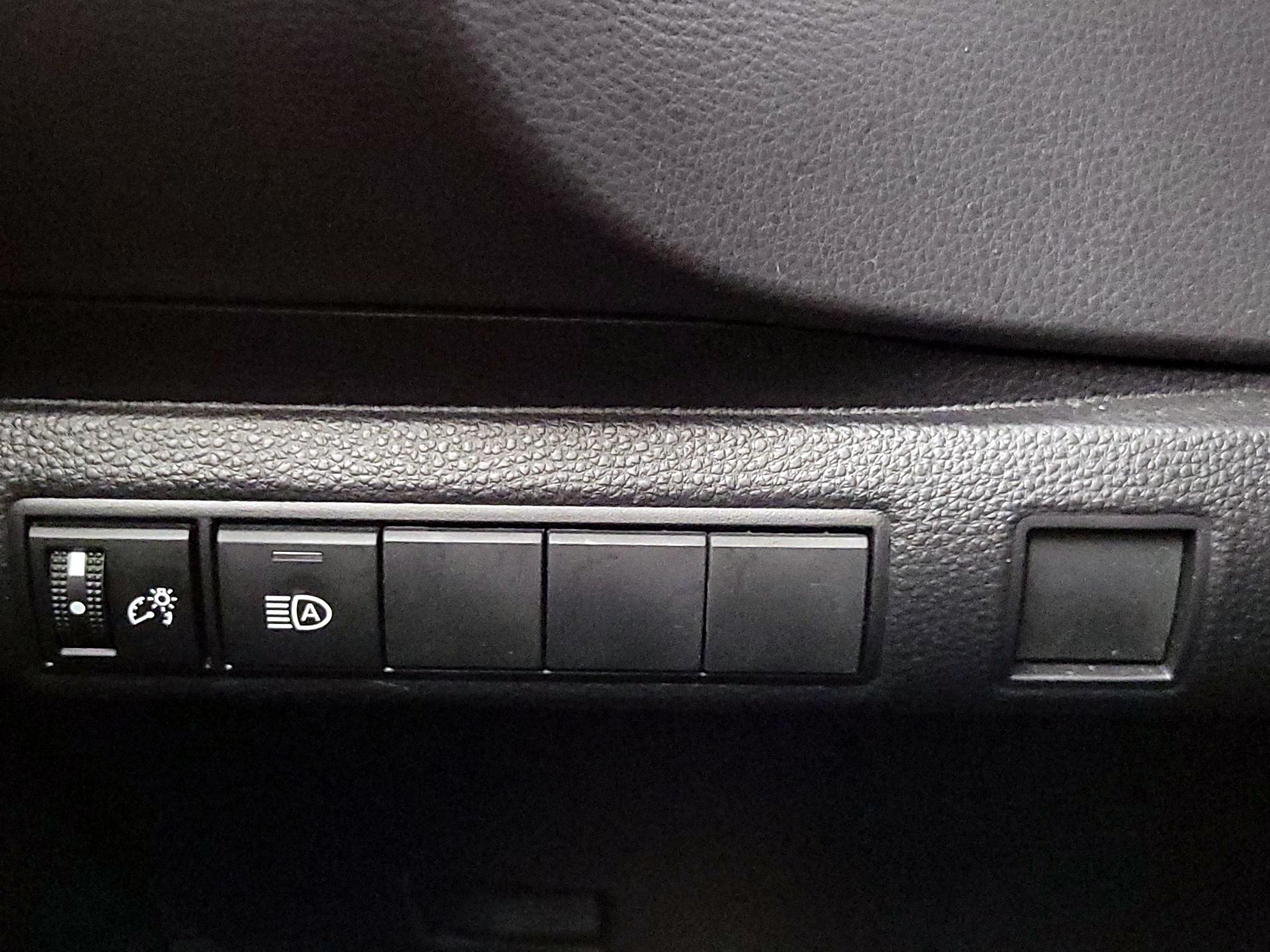 Thumbnail: 2022 Toyota Corolla - 13