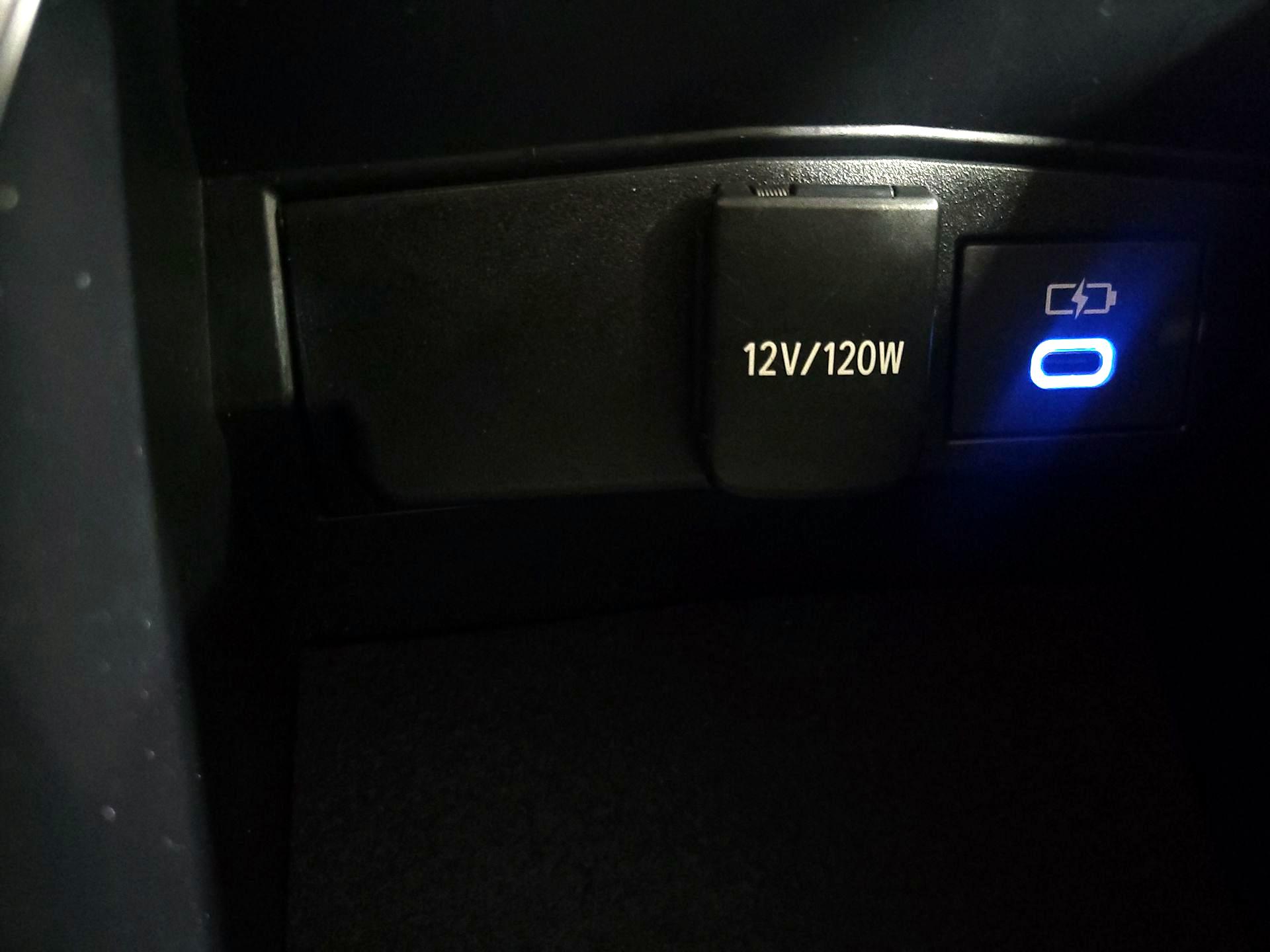 Thumbnail: 2022 Toyota Corolla - 18