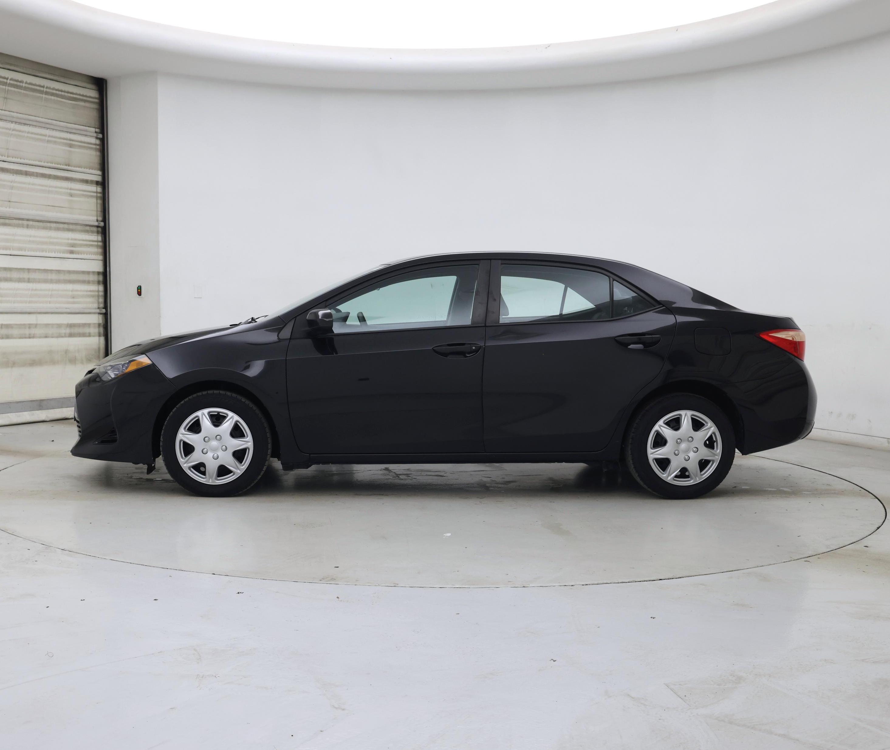 Thumbnail: 2018 Toyota Corolla - 3