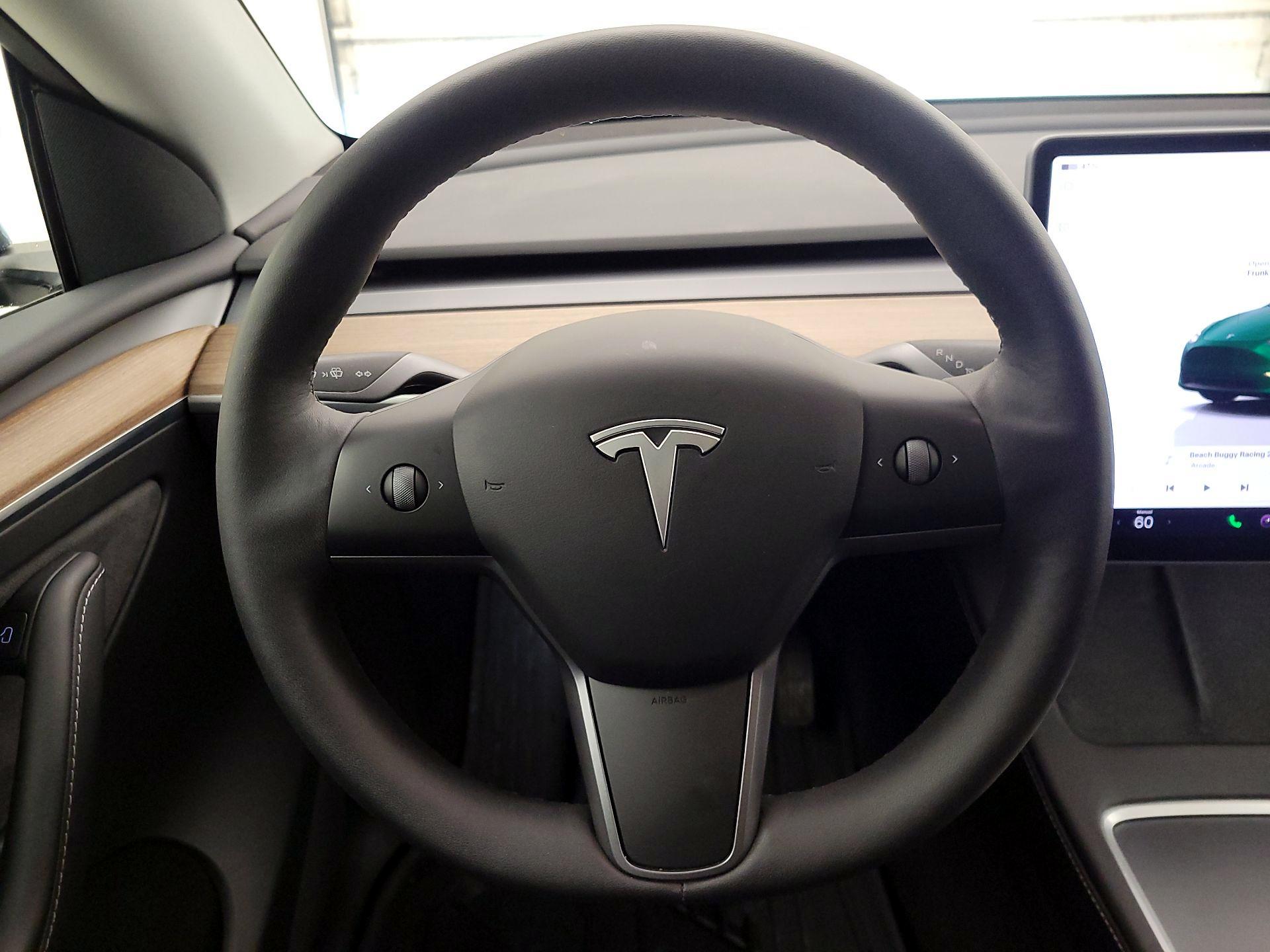 Thumbnail: 2023 Tesla Model Y - 10