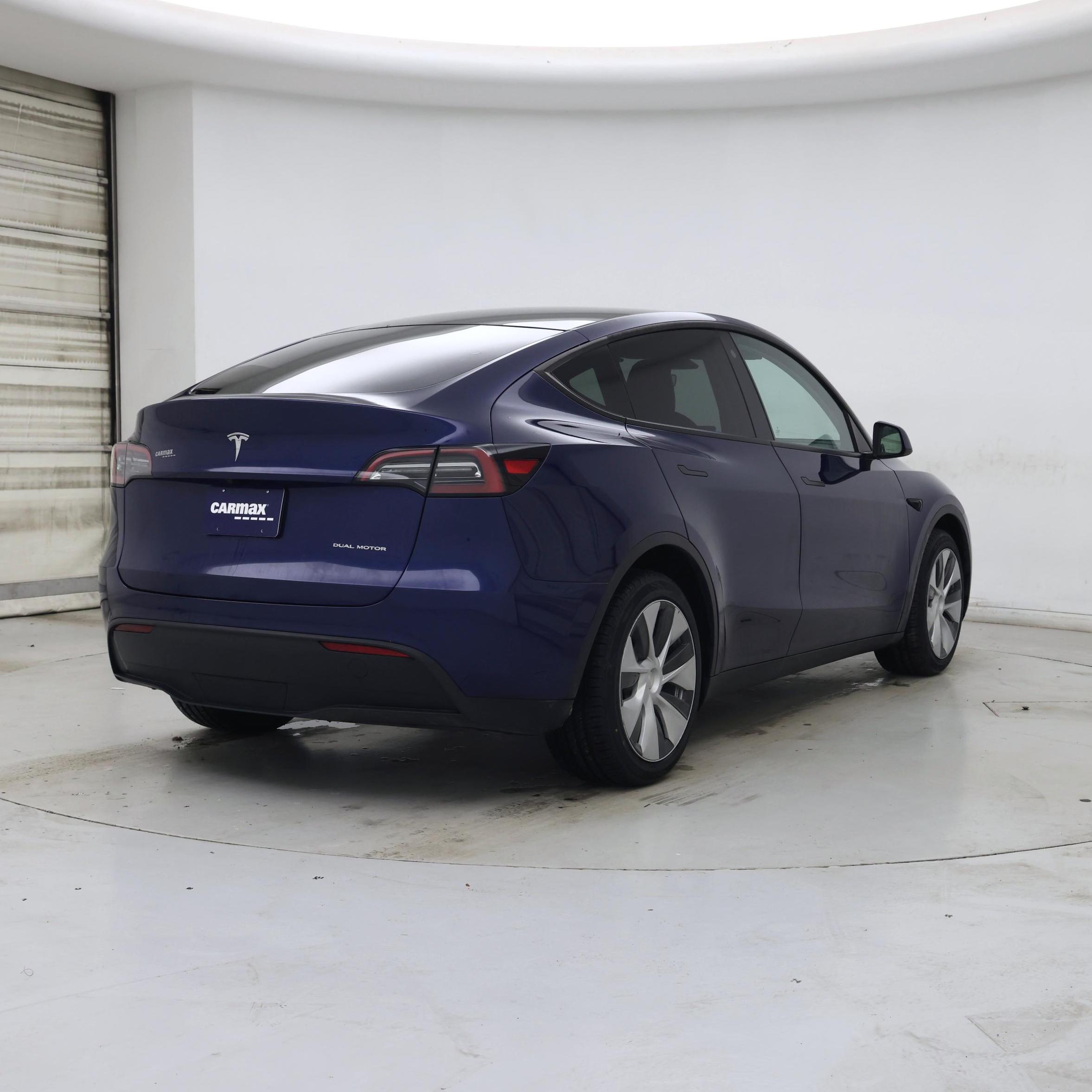 Thumbnail: 2023 Tesla Model Y - 8