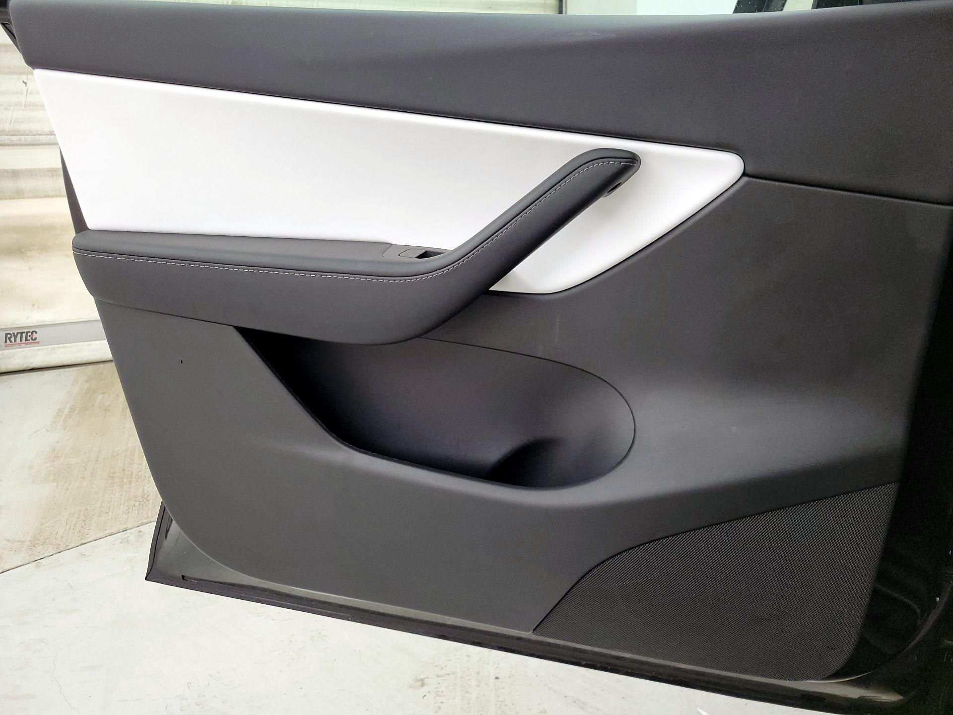 Thumbnail: 2021 Tesla Model Y - 12