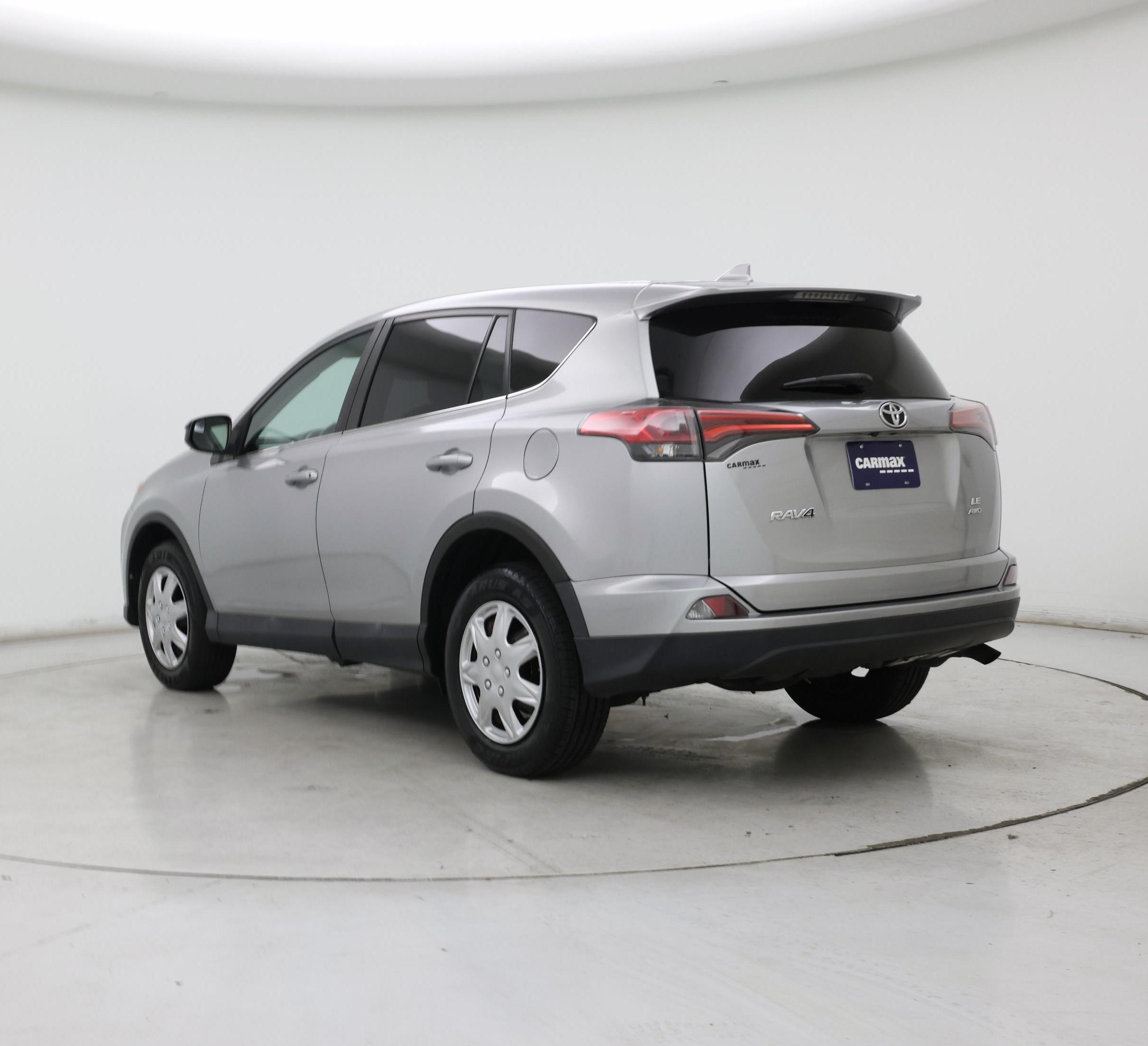 Thumbnail: 2018 Toyota RAV4 - 2