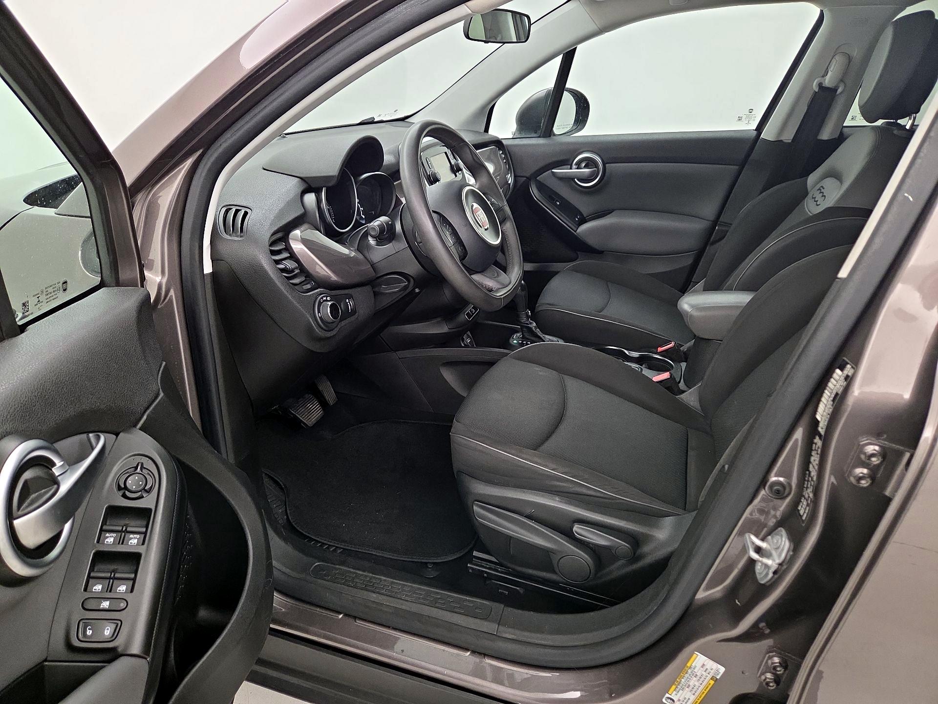 Thumbnail: 2016 Fiat 500X - 11