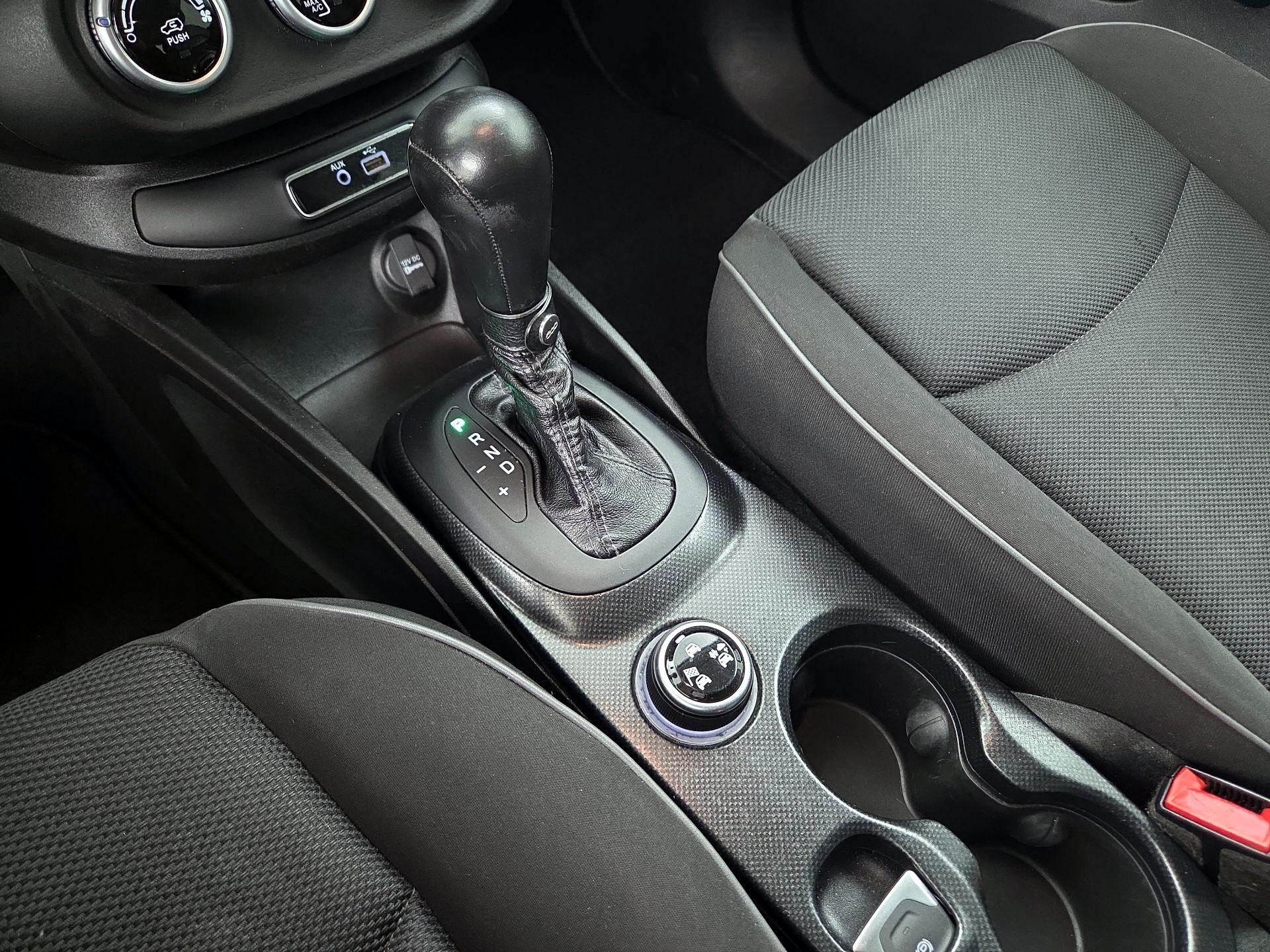 Thumbnail: 2016 Fiat 500X - 17