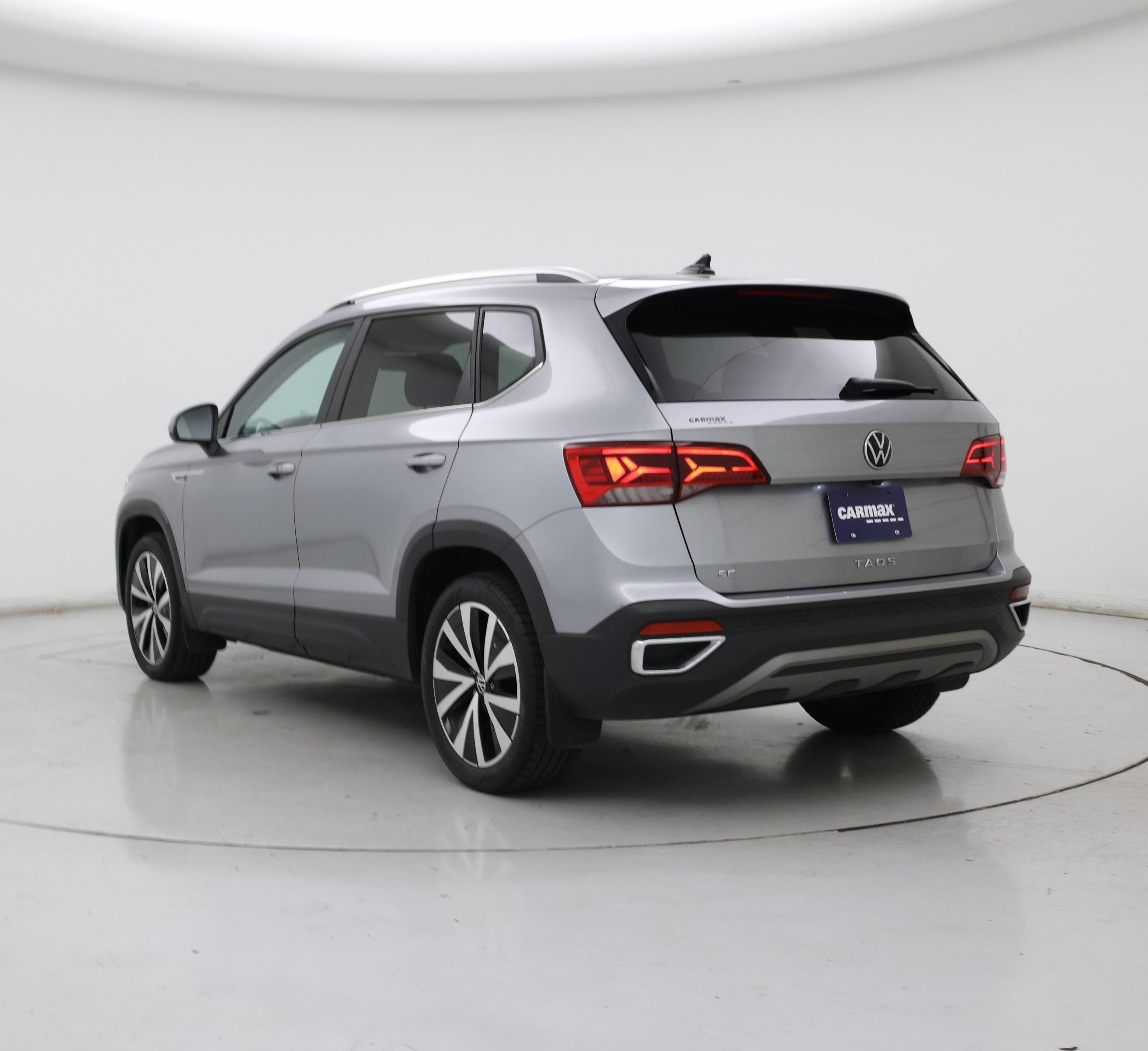 Thumbnail: 2022 Volkswagen Taos - 4