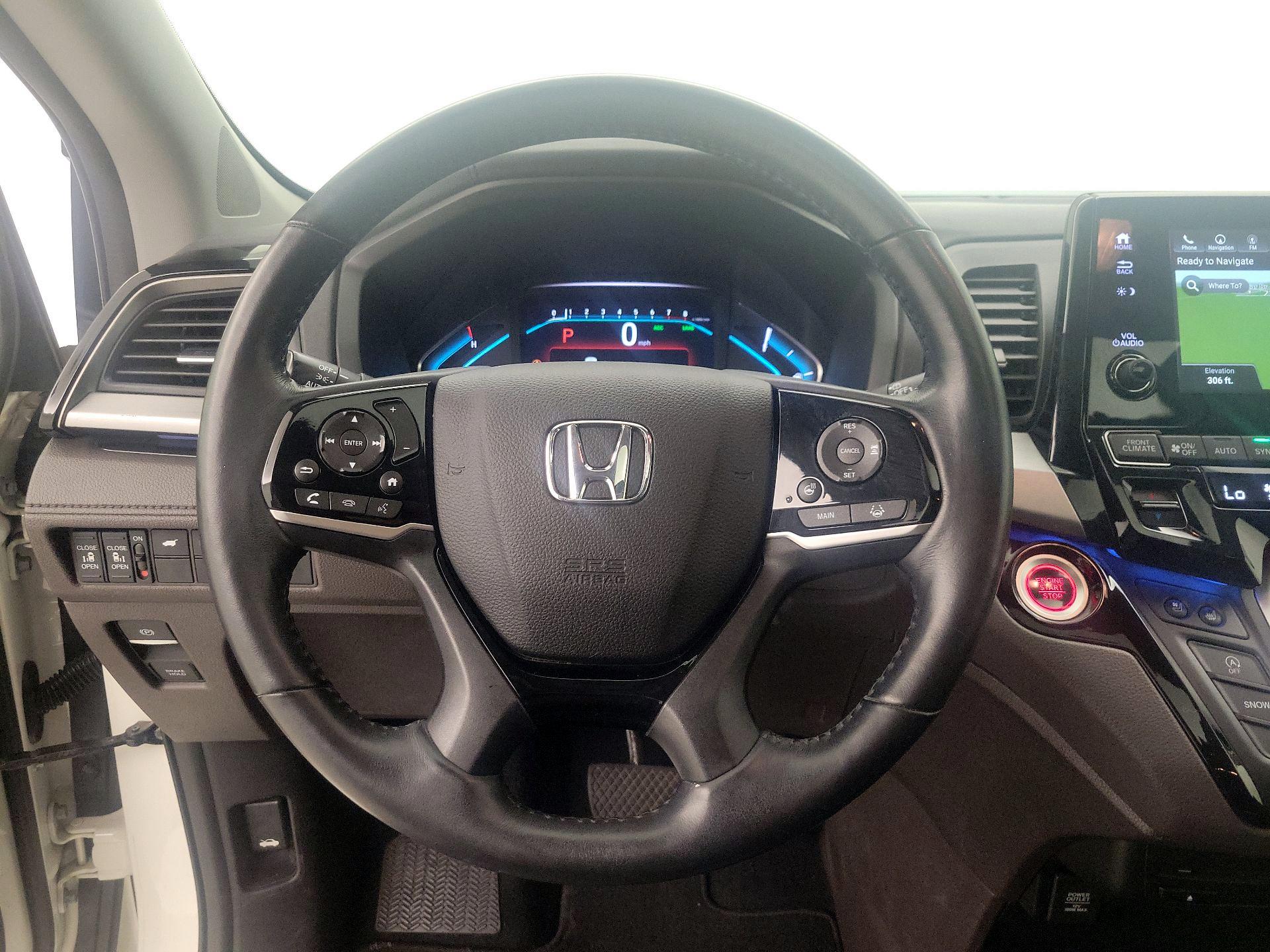 Thumbnail: 2018 Honda Odyssey - 10