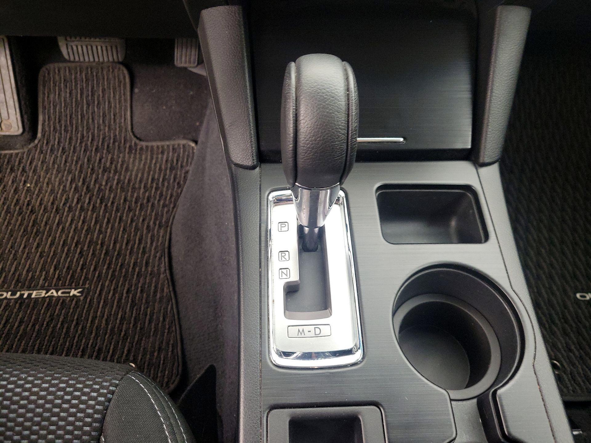 Thumbnail: 2015 Subaru Outback - 17