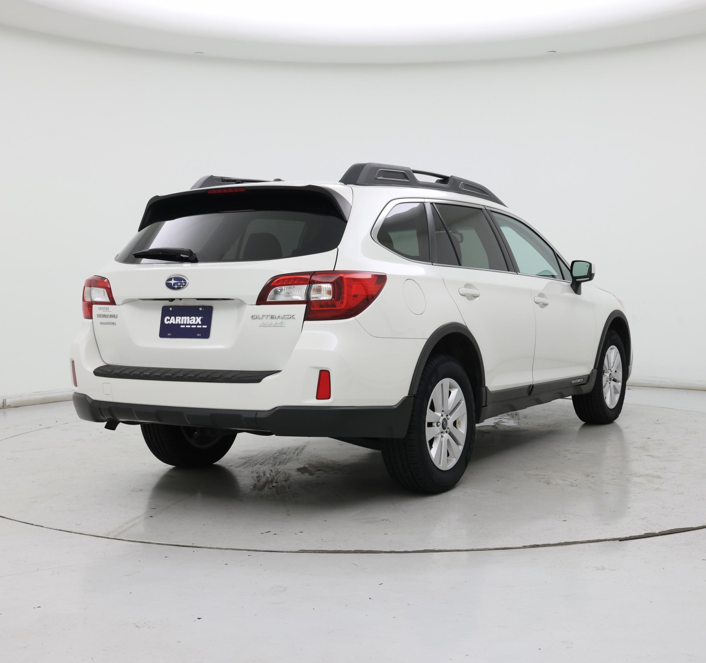 Thumbnail: 2015 Subaru Outback - 8