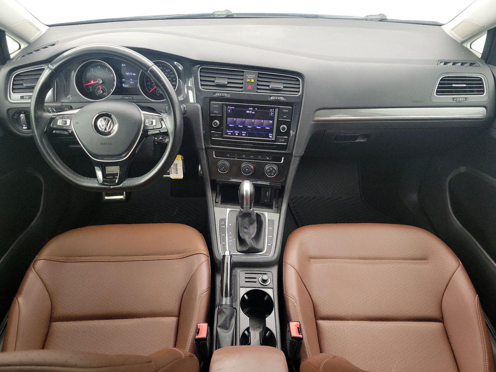Thumbnail: 2019 Volkswagen Golf - 9
