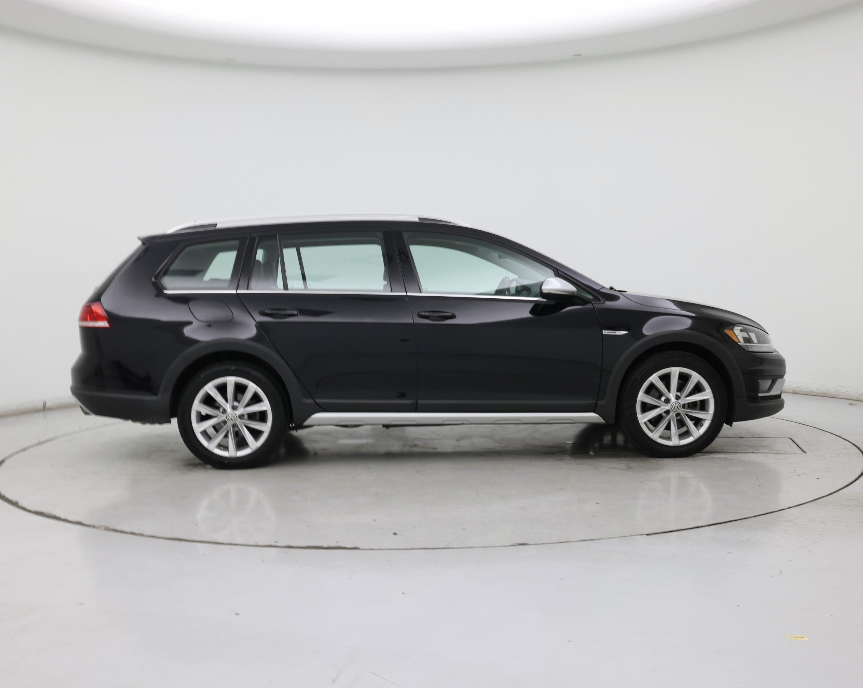 Thumbnail: 2019 Volkswagen Golf - 7