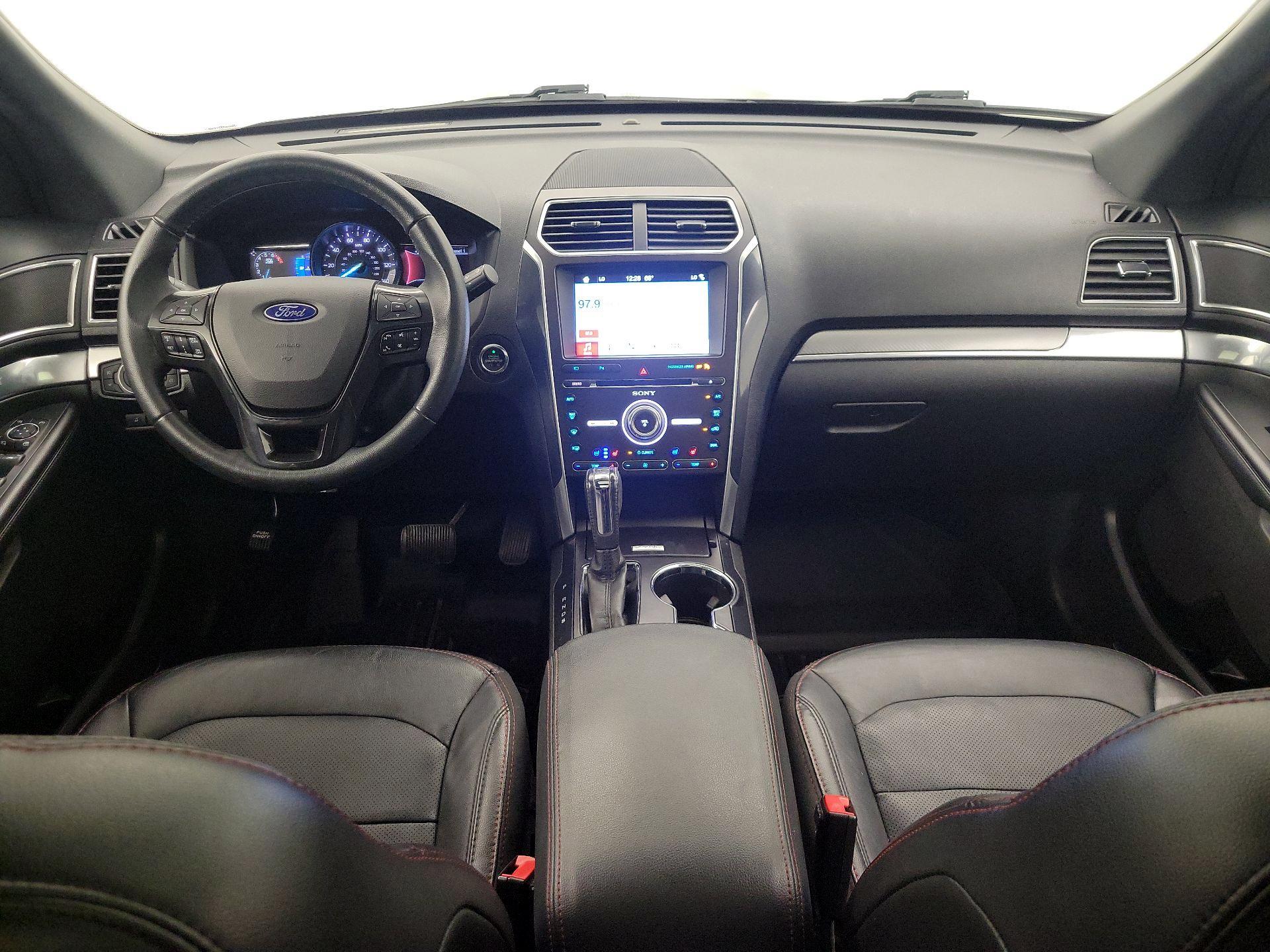 Thumbnail: 2017 Ford Explorer - 9