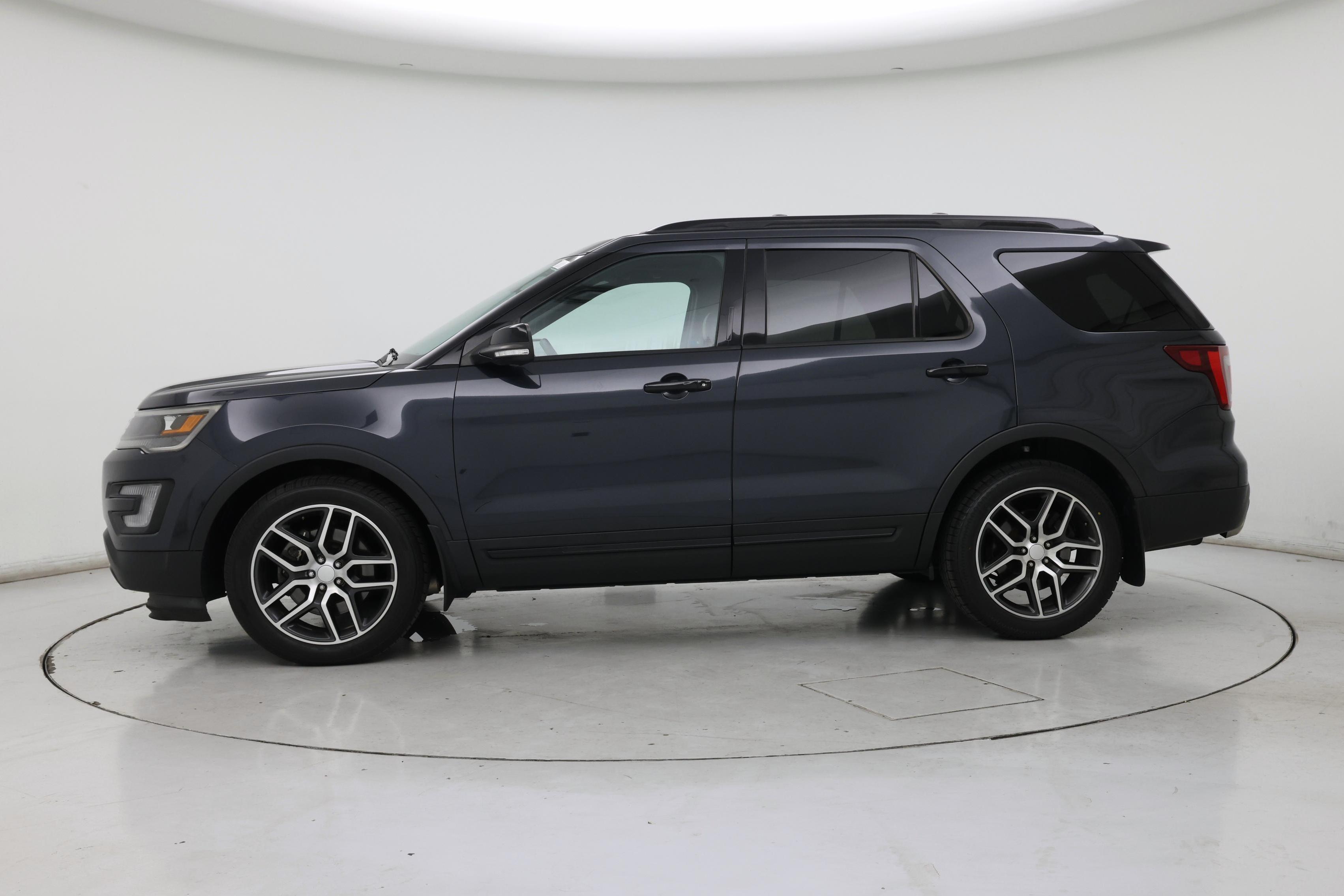 Thumbnail: 2017 Ford Explorer - 3