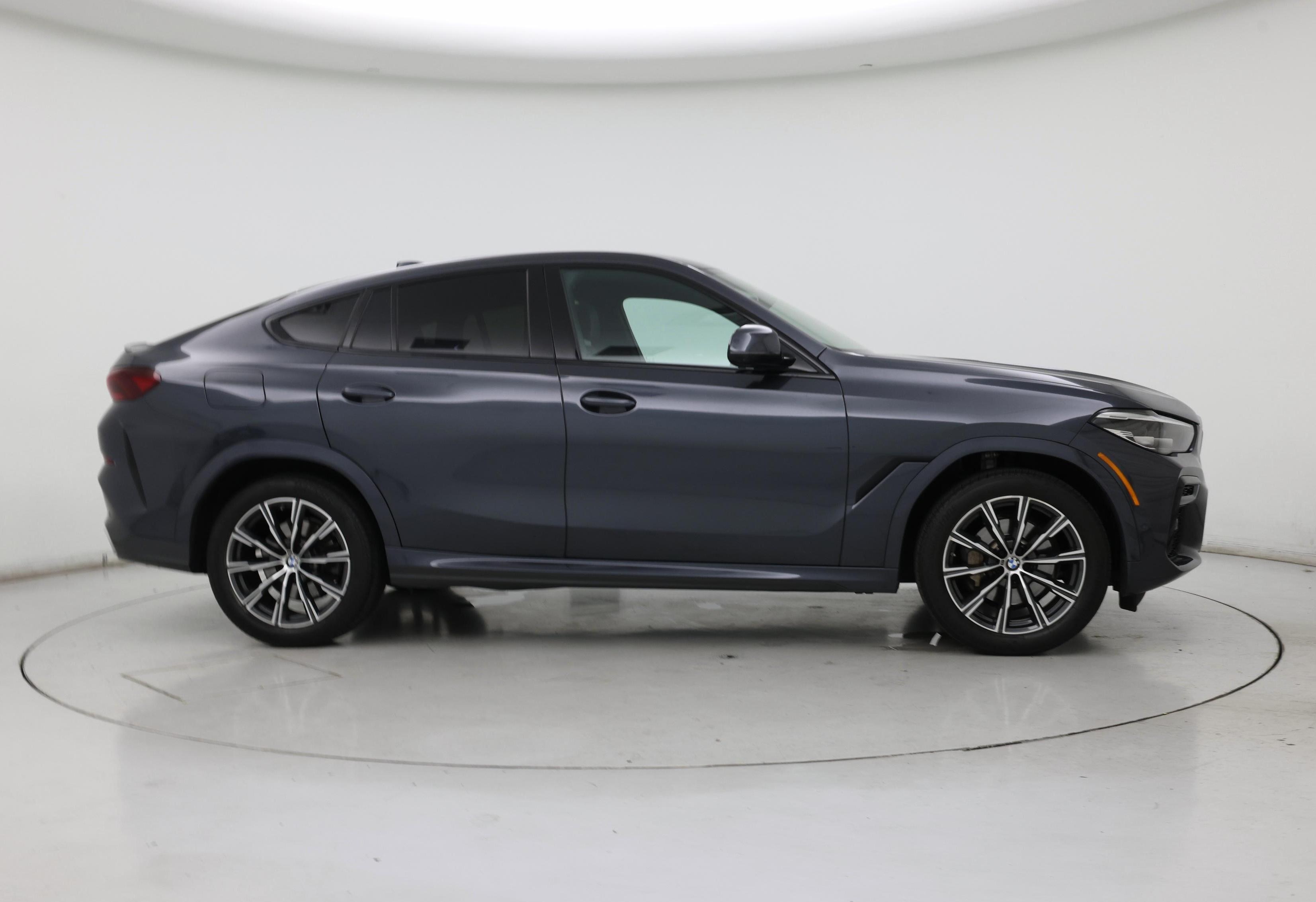 Thumbnail: 2022 BMW X6 - 7