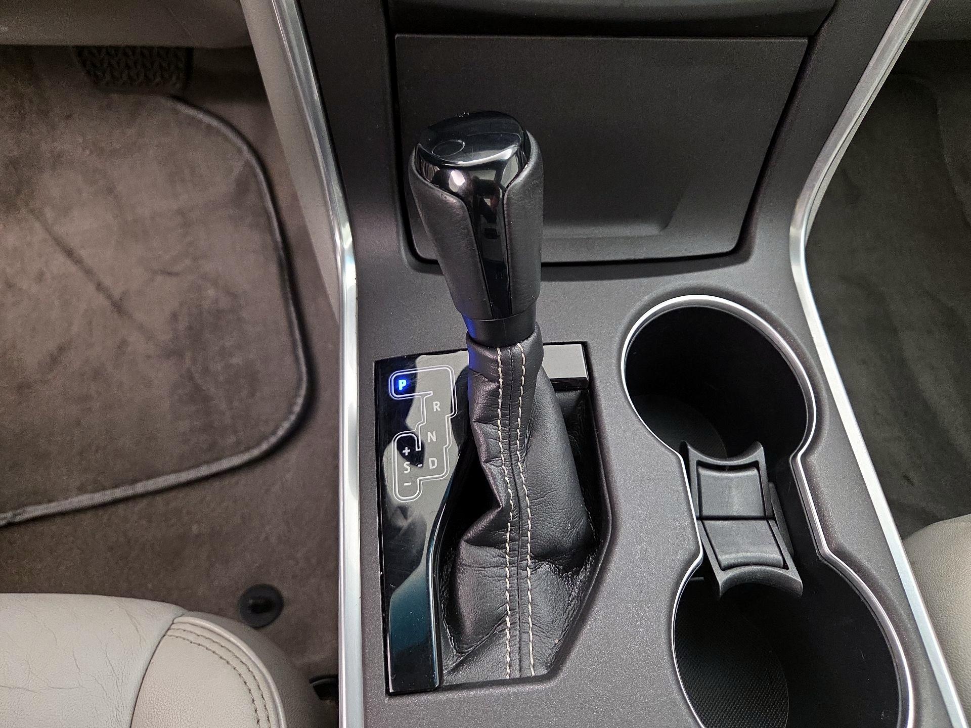 Thumbnail: 2016 Toyota Camry - 18