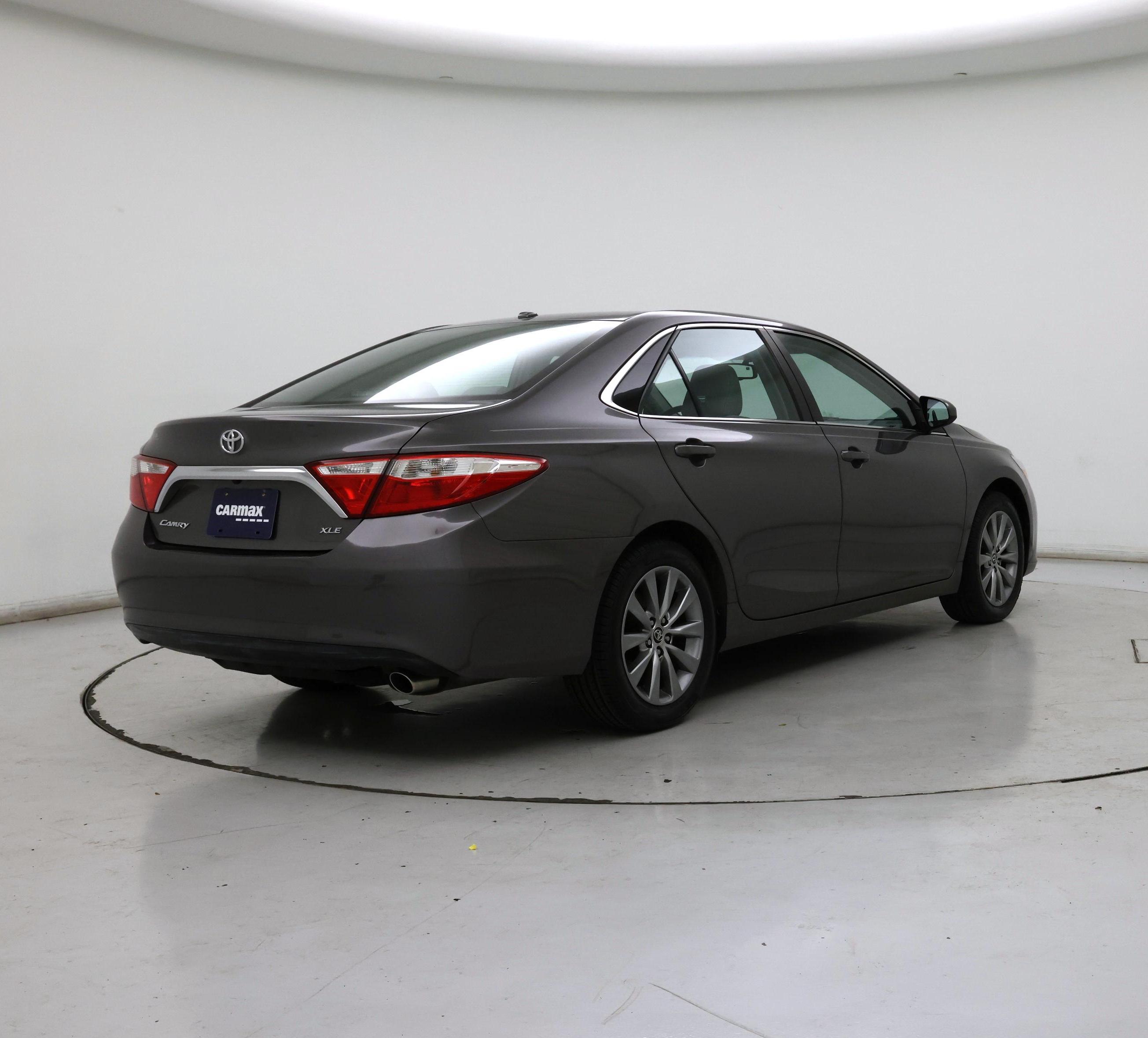 Thumbnail: 2016 Toyota Camry - 8