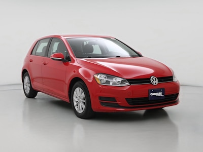 Red 2016 Volkswagen Golf SE
