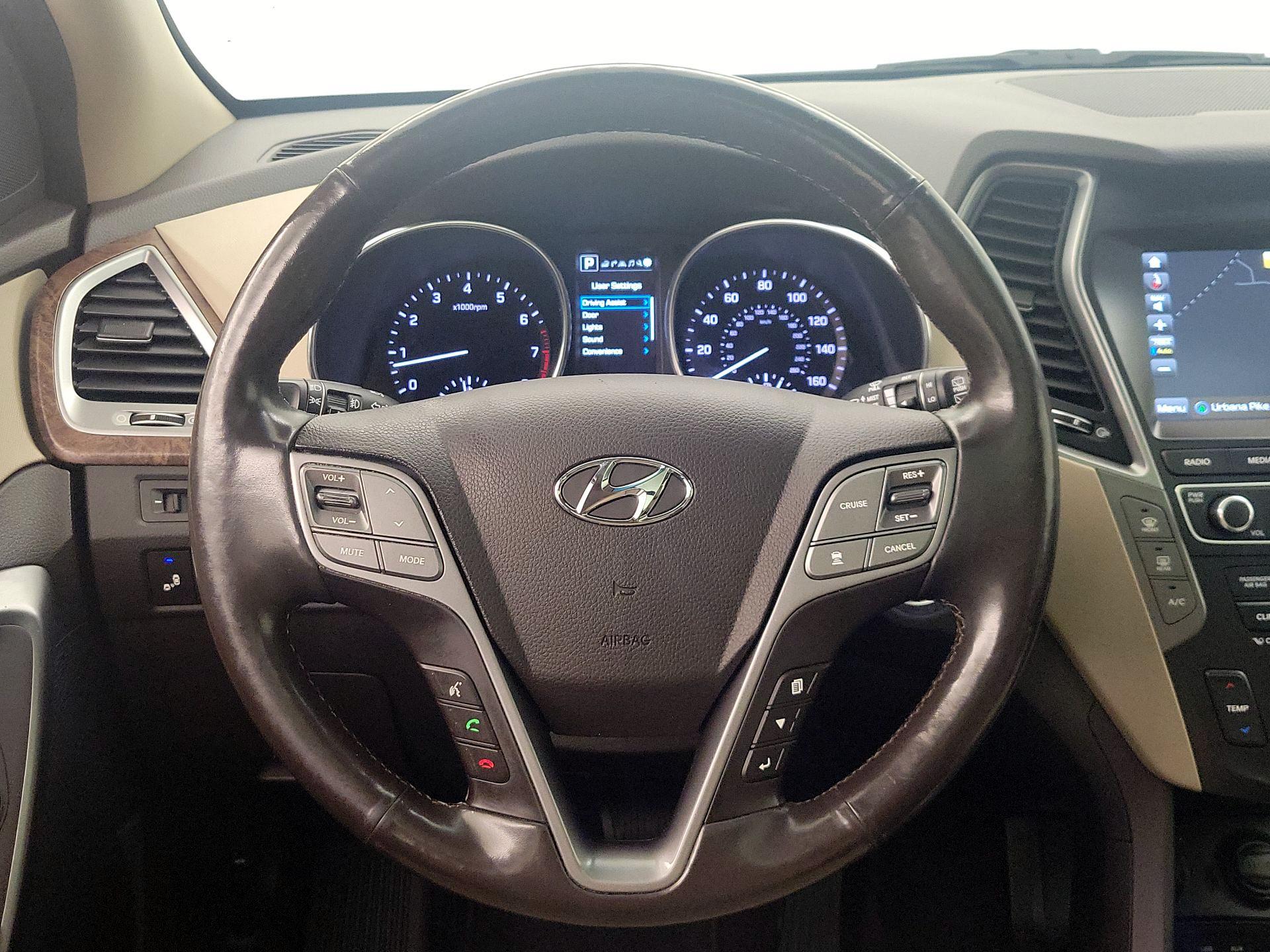 Thumbnail: 2019 Hyundai Santa Fe - 10