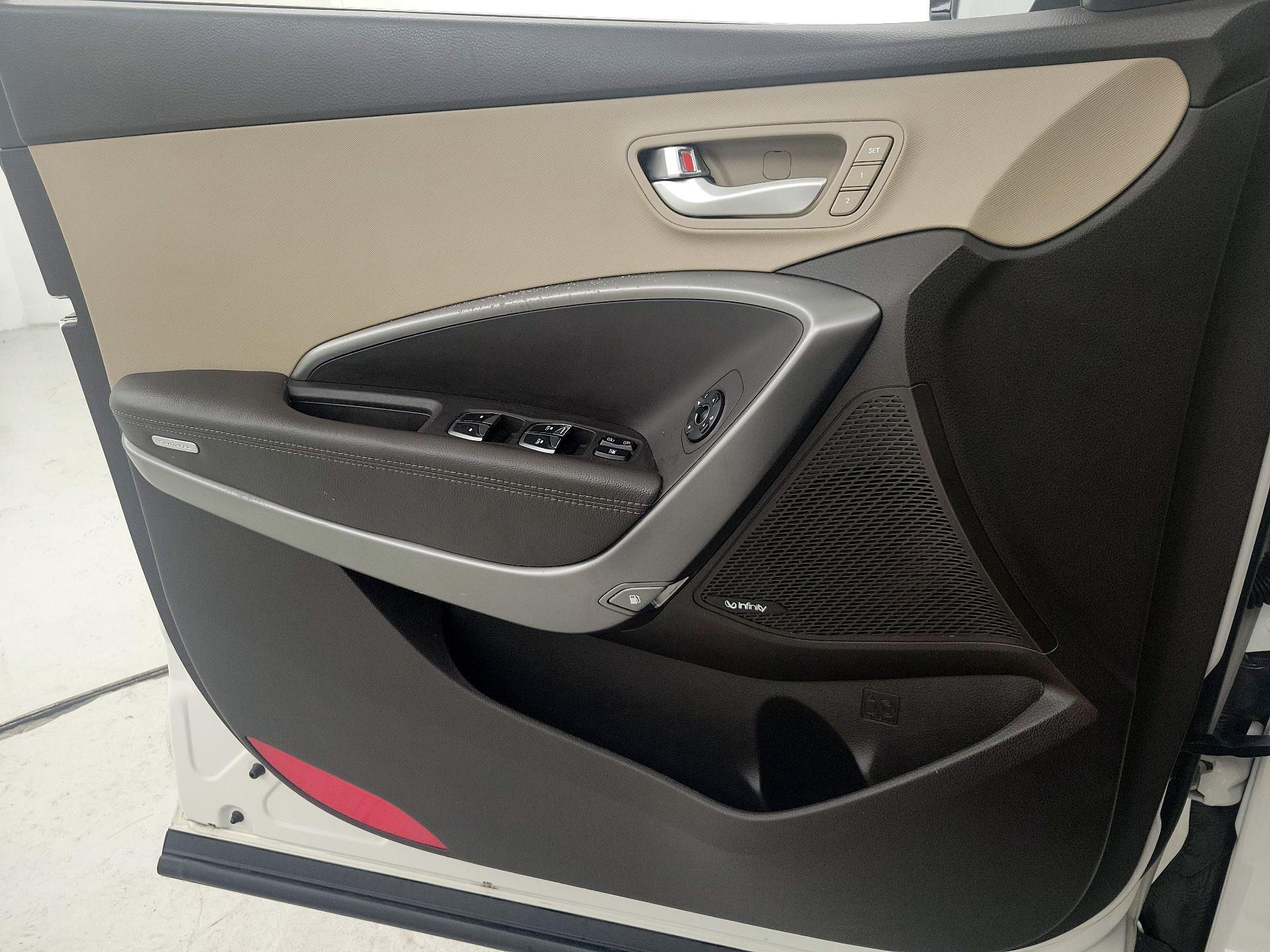 Thumbnail: 2019 Hyundai Santa Fe - 12