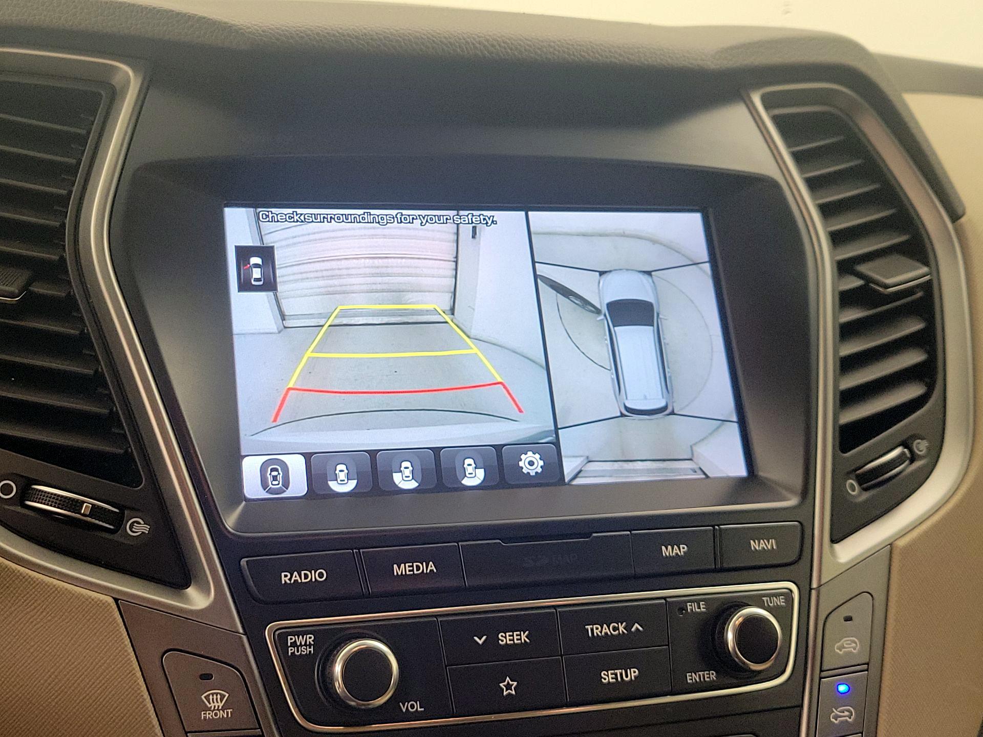 Thumbnail: 2019 Hyundai Santa Fe - 15