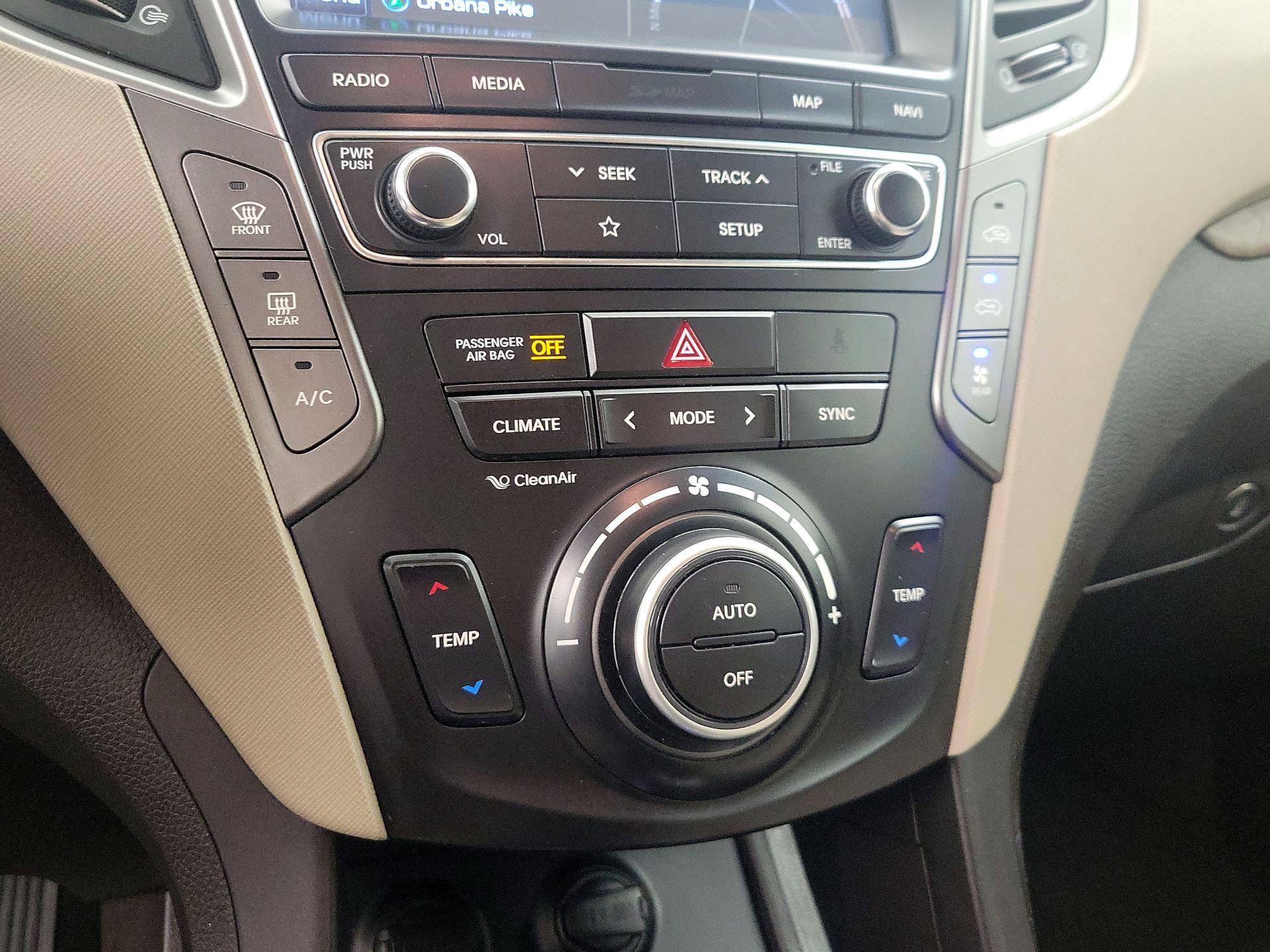 Thumbnail: 2019 Hyundai Santa Fe - 17