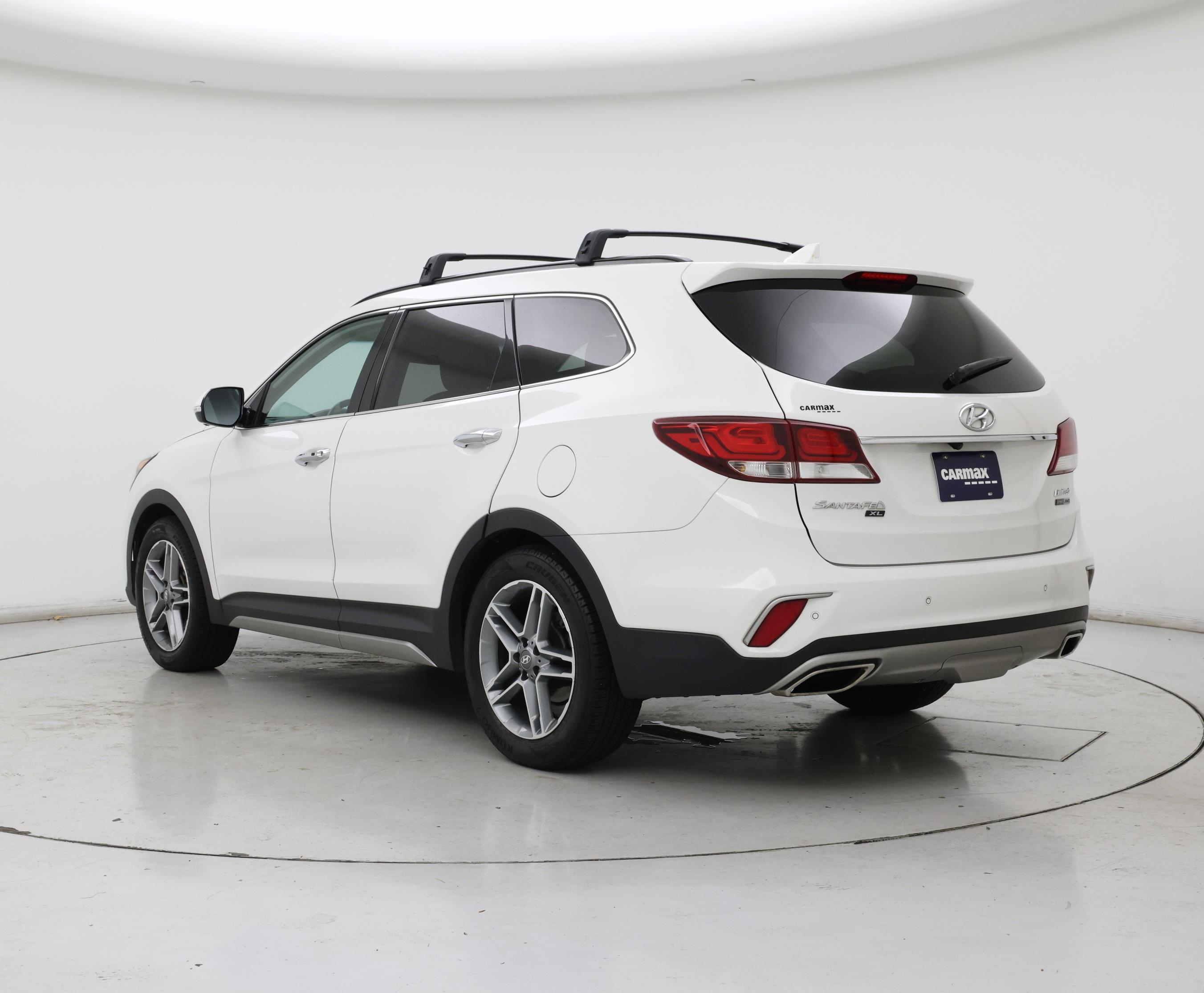 Thumbnail: 2019 Hyundai Santa Fe - 2