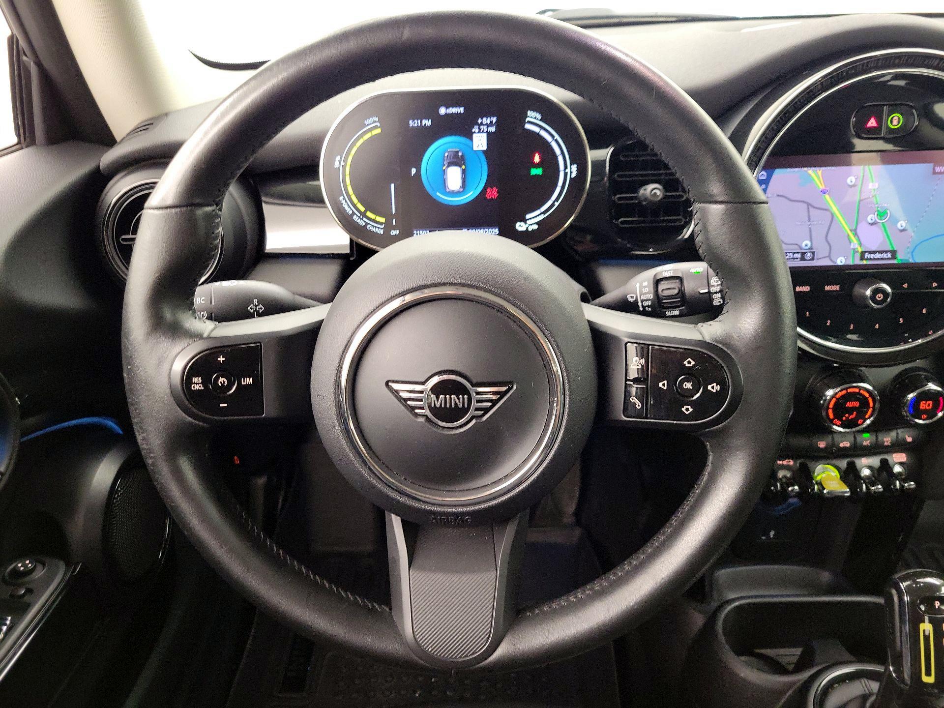 Thumbnail: 2022 MINI Cooper Hardtop - 10