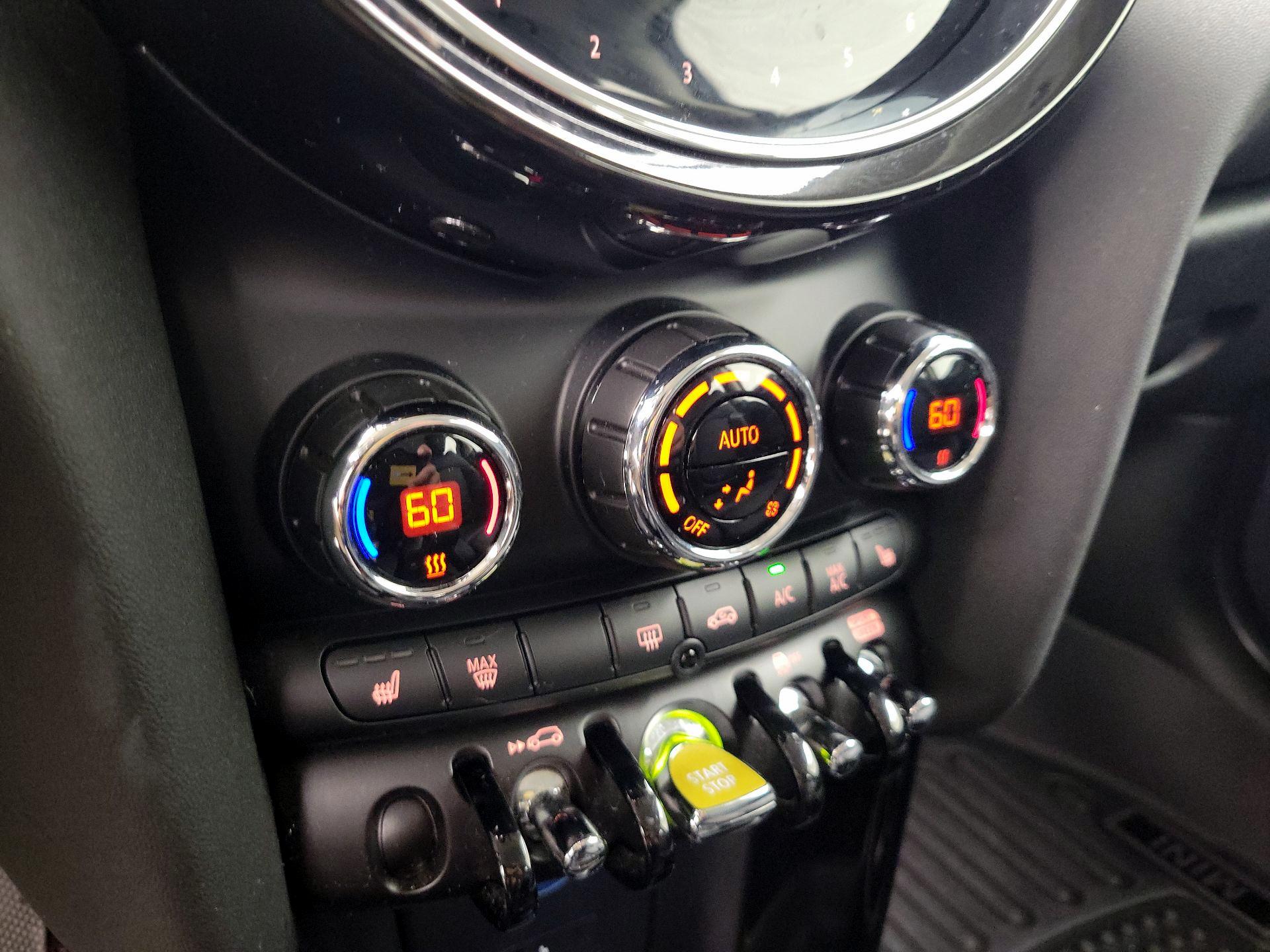 Thumbnail: 2022 MINI Cooper Hardtop - 17