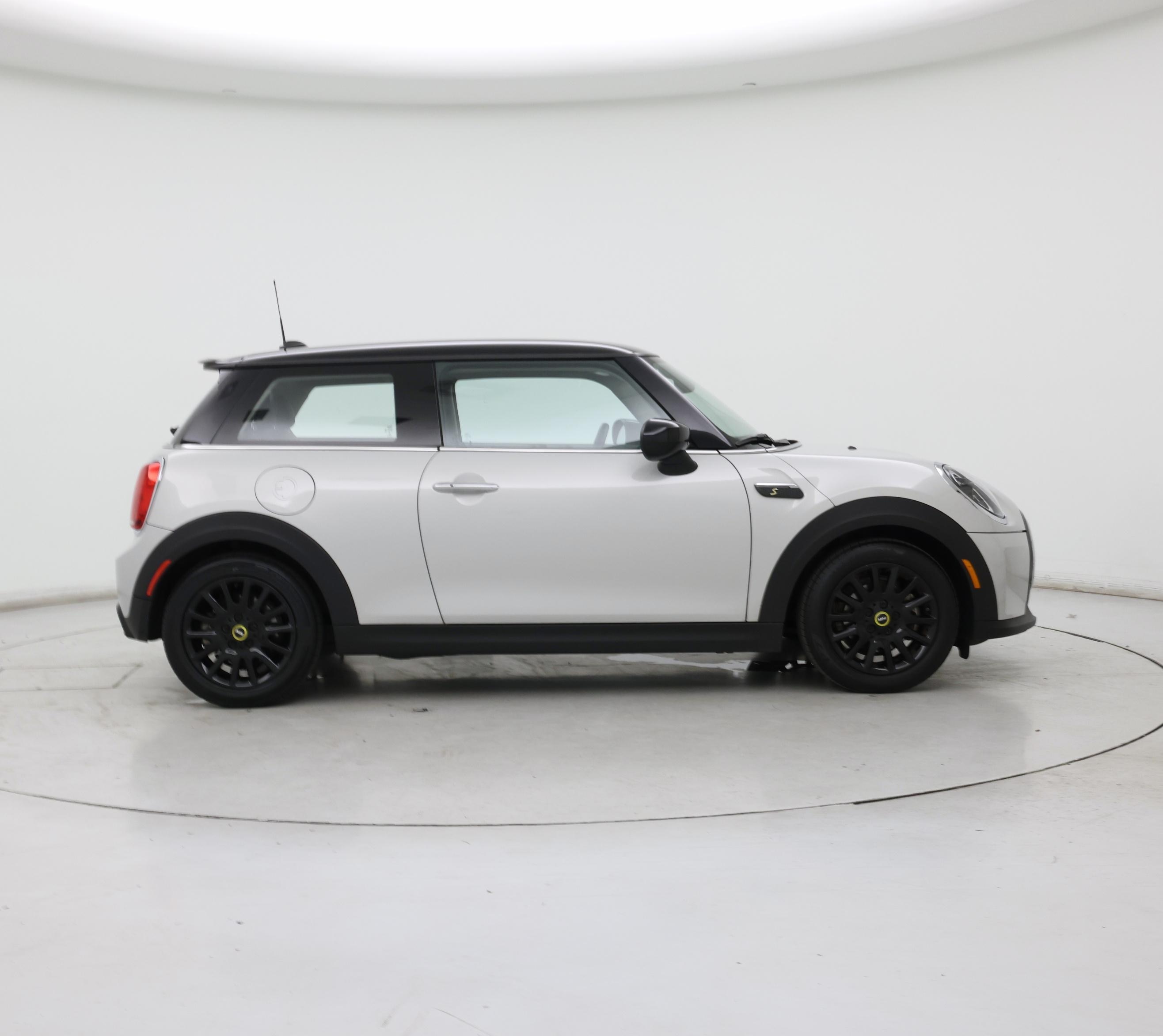 Thumbnail: 2022 MINI Cooper Hardtop - 7