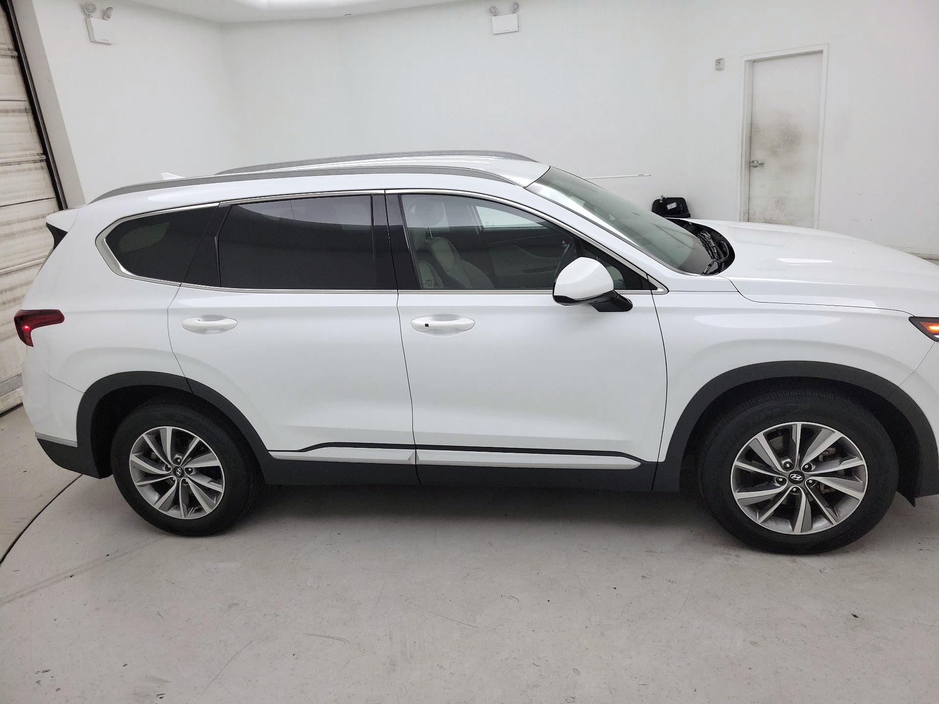 Thumbnail: 2020 Hyundai Santa Fe - 4