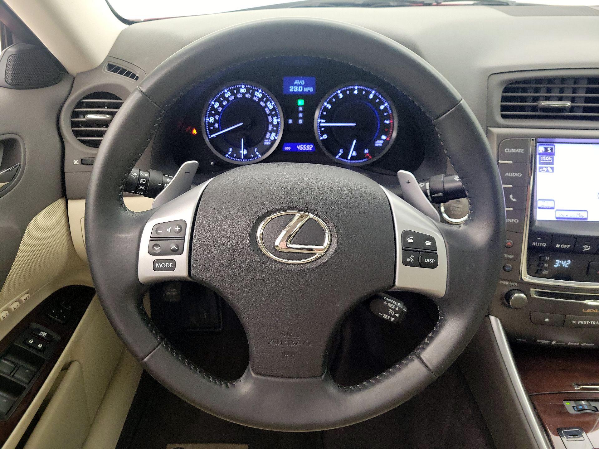 Thumbnail: 2013 Lexus IS - 10