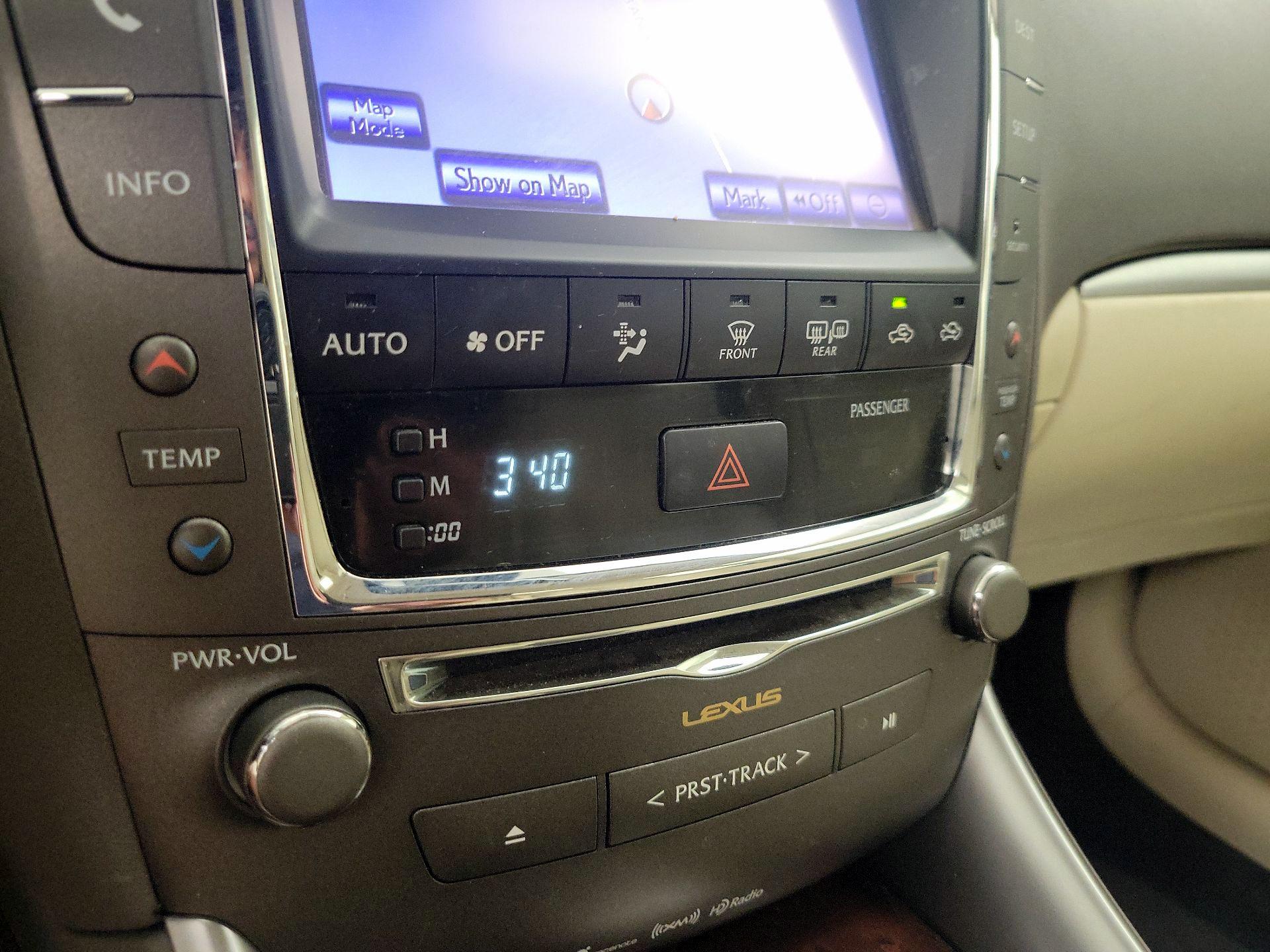 Thumbnail: 2013 Lexus IS - 17