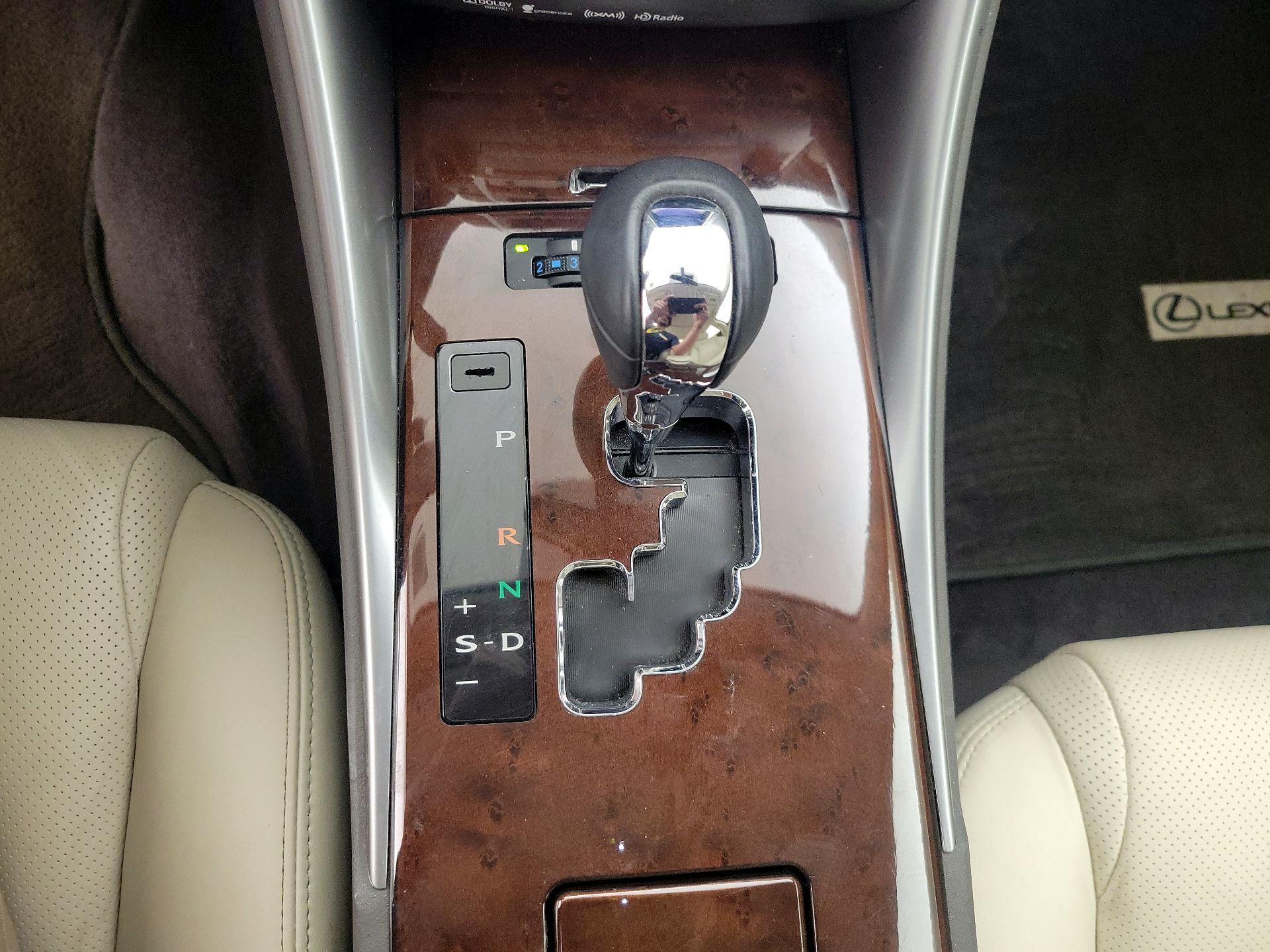 Thumbnail: 2013 Lexus IS - 18