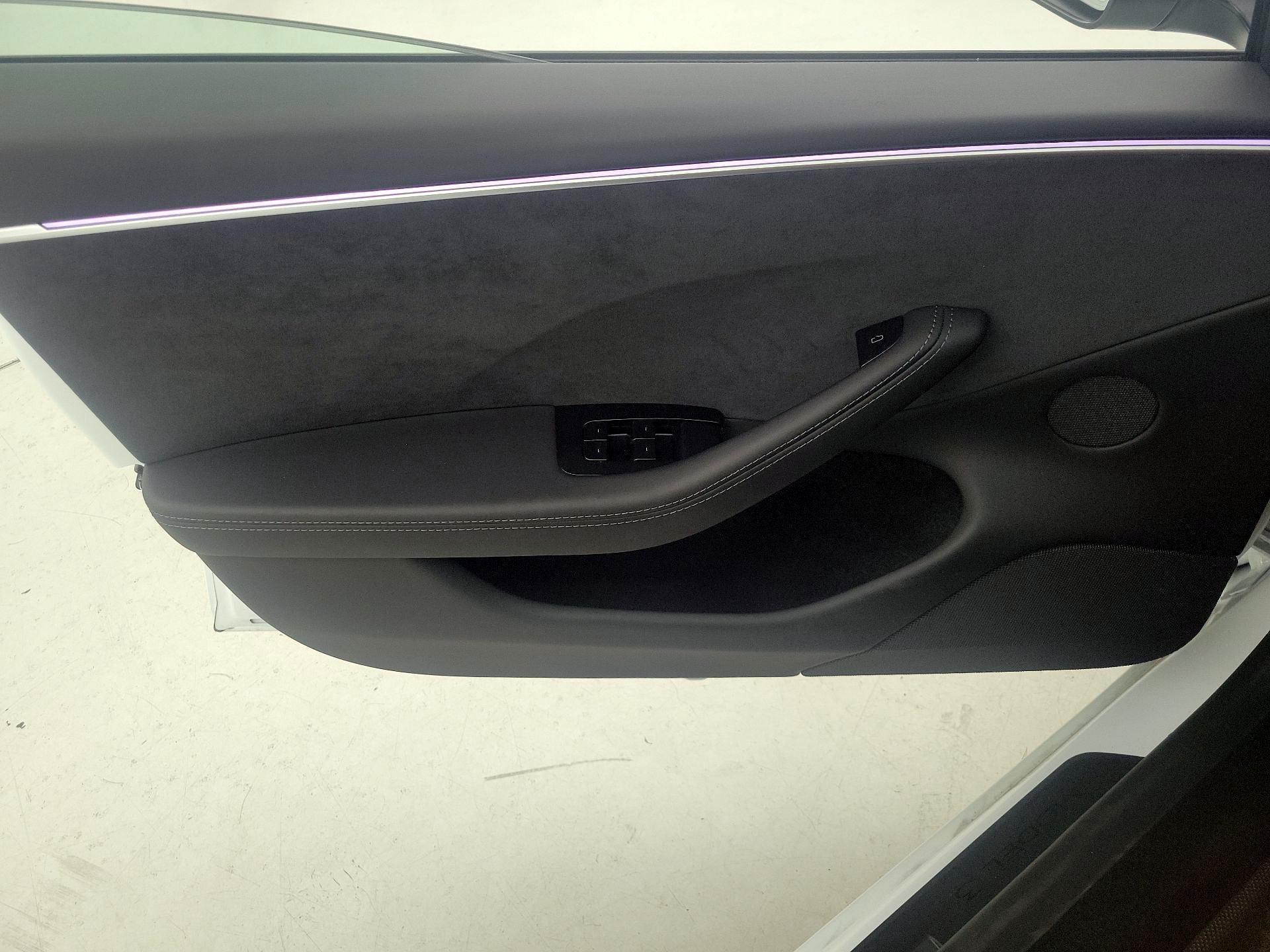 Thumbnail: 2025 Tesla Model 3 - 12