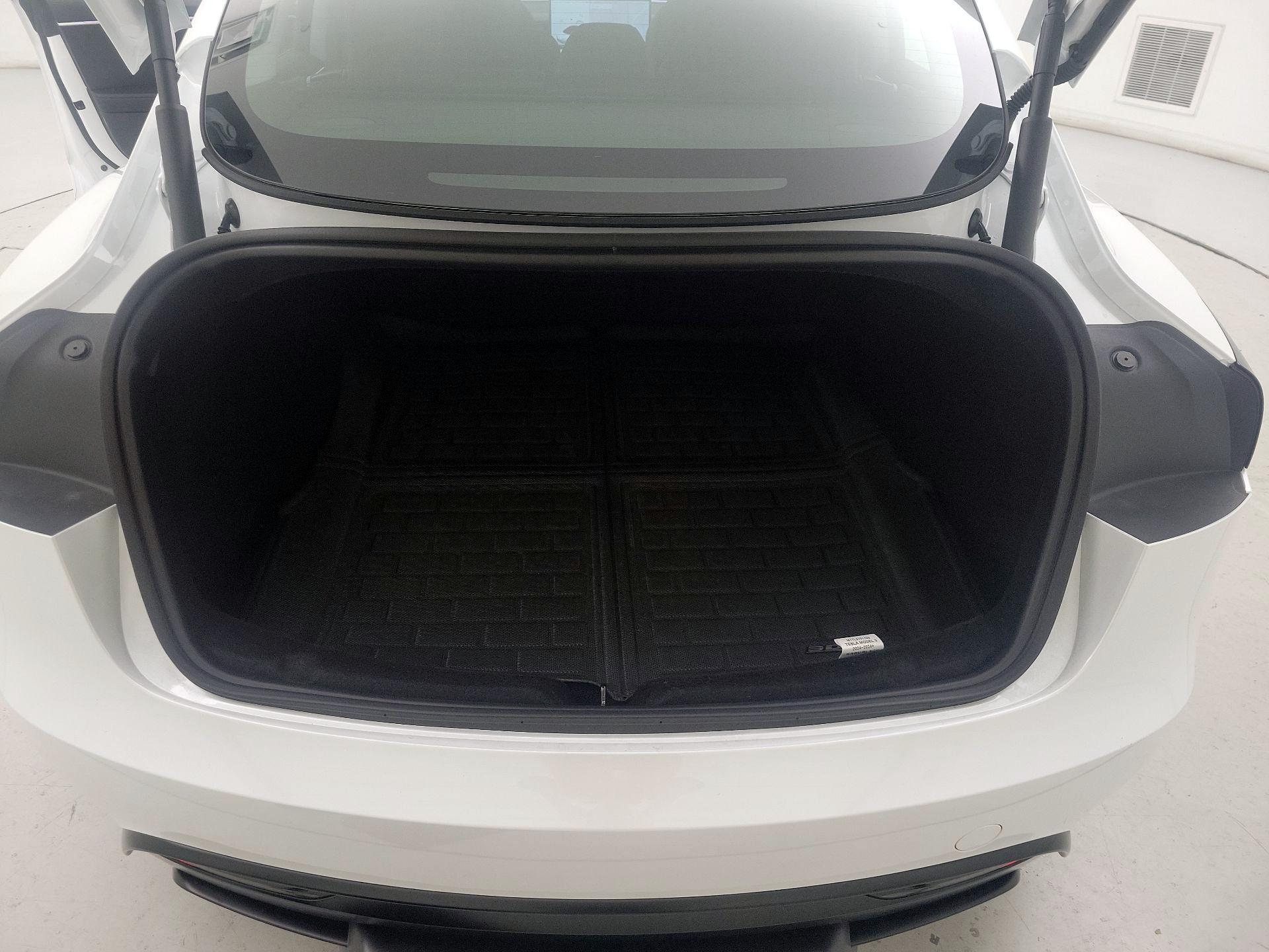 Thumbnail: 2025 Tesla Model 3 - 20