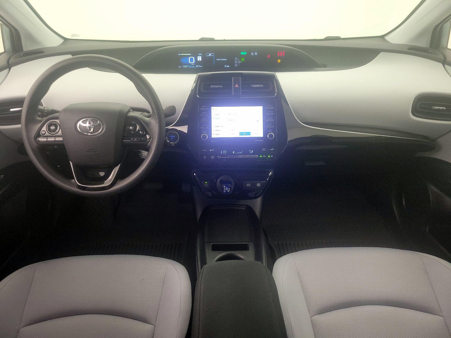 Thumbnail: 2022 Toyota Prius - 9