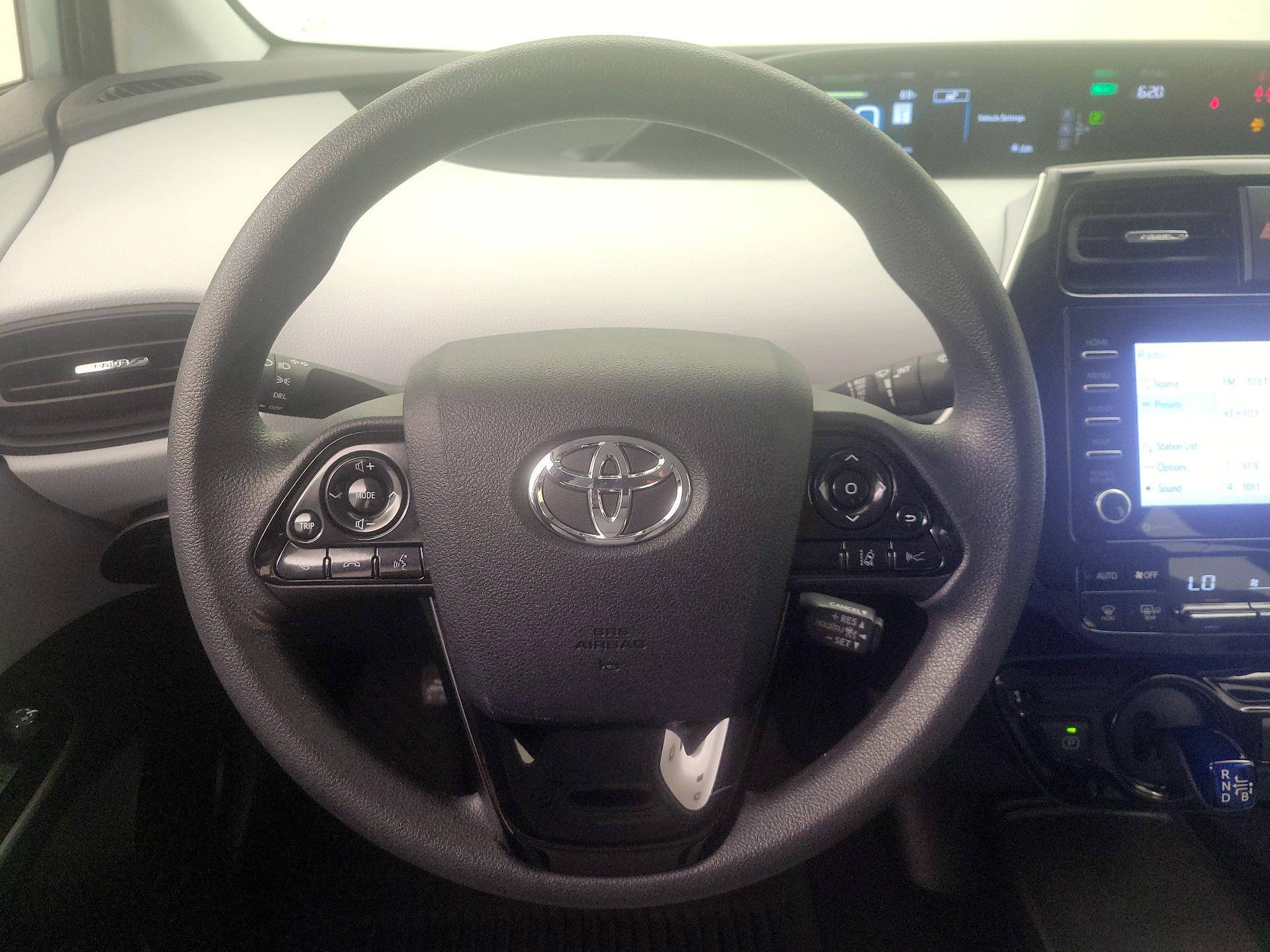Thumbnail: 2022 Toyota Prius - 10