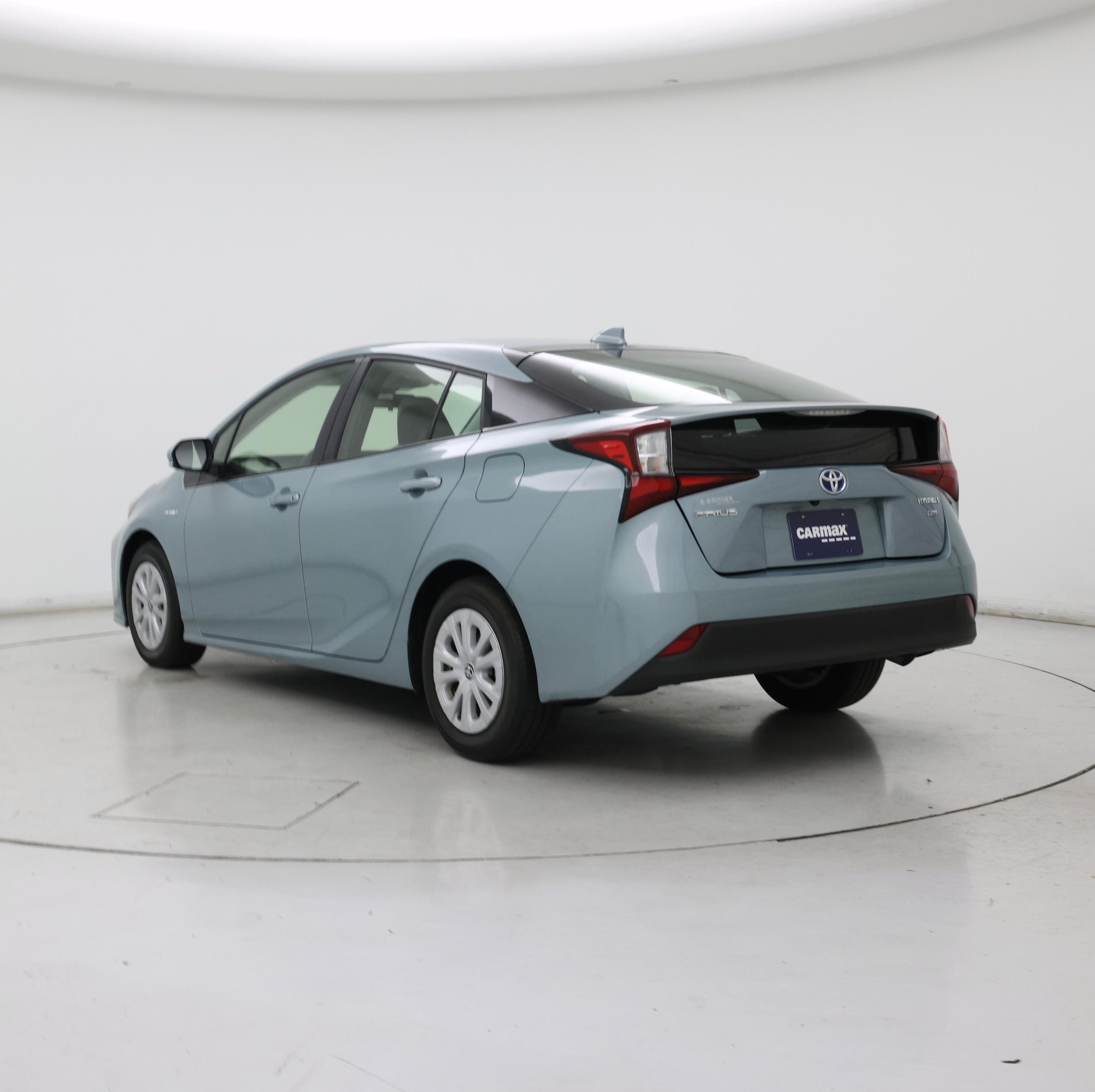Thumbnail: 2022 Toyota Prius - 2