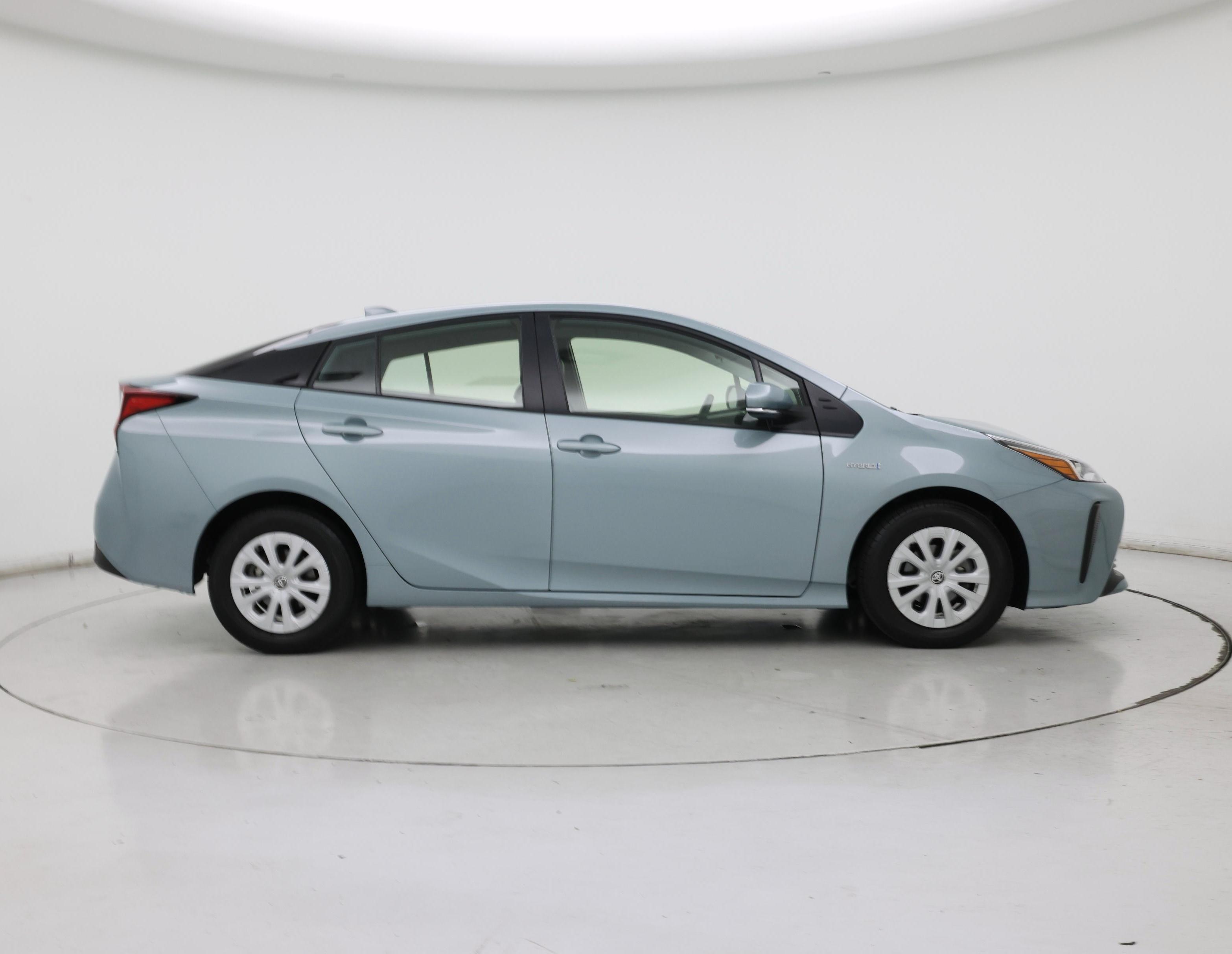 Thumbnail: 2022 Toyota Prius - 7