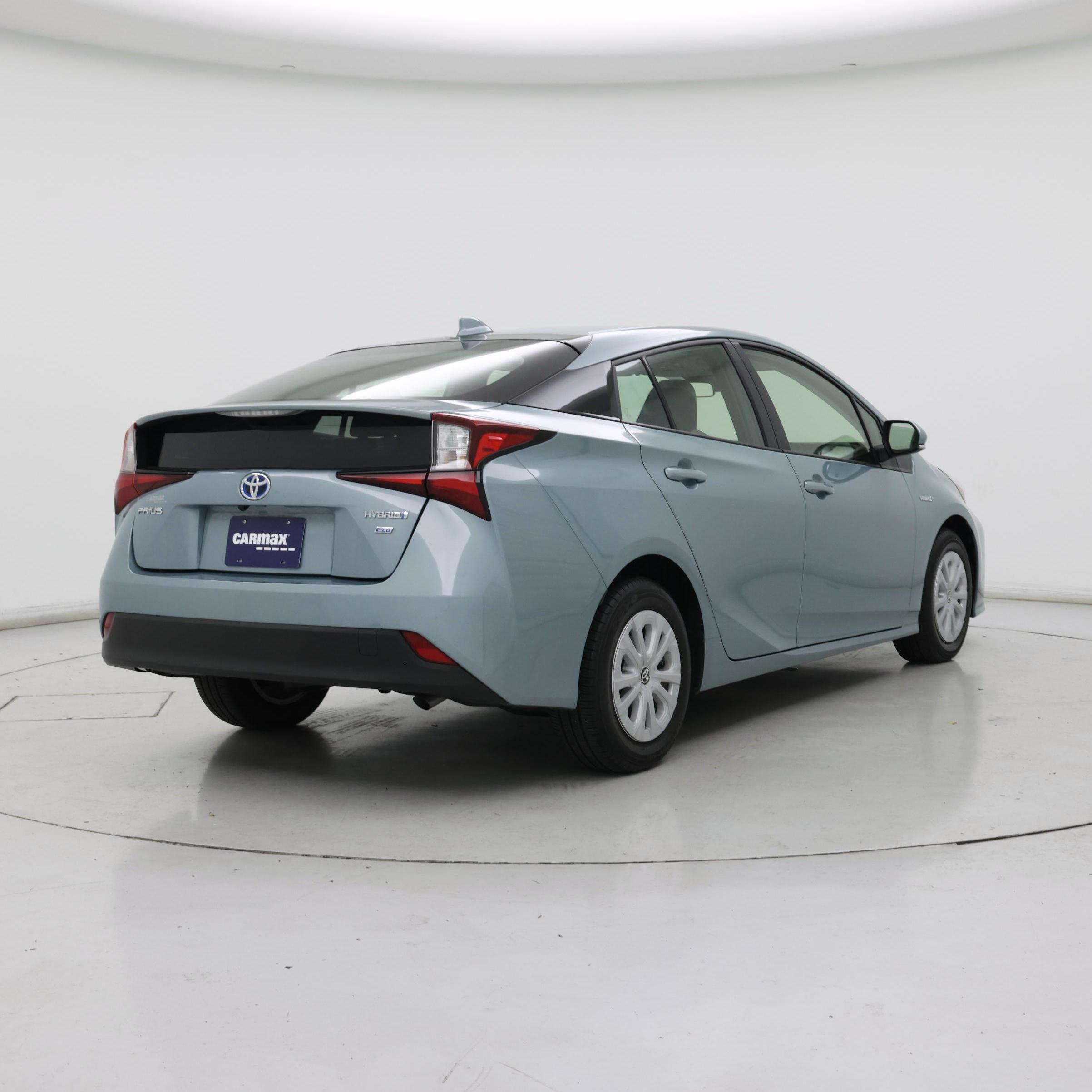 Thumbnail: 2022 Toyota Prius - 8