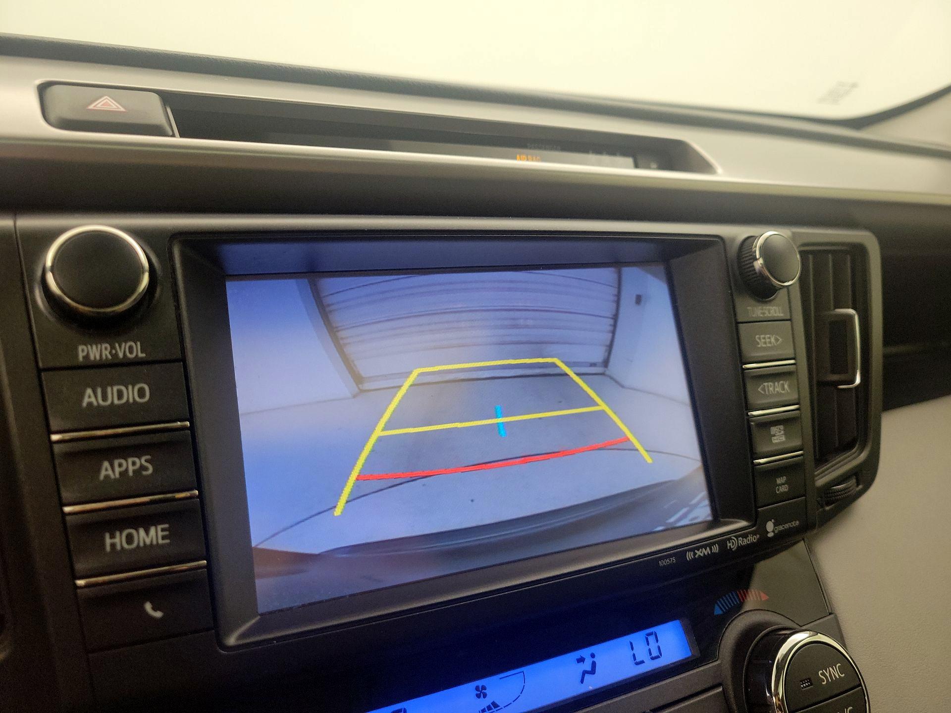 Thumbnail: 2018 Toyota RAV4 - 15