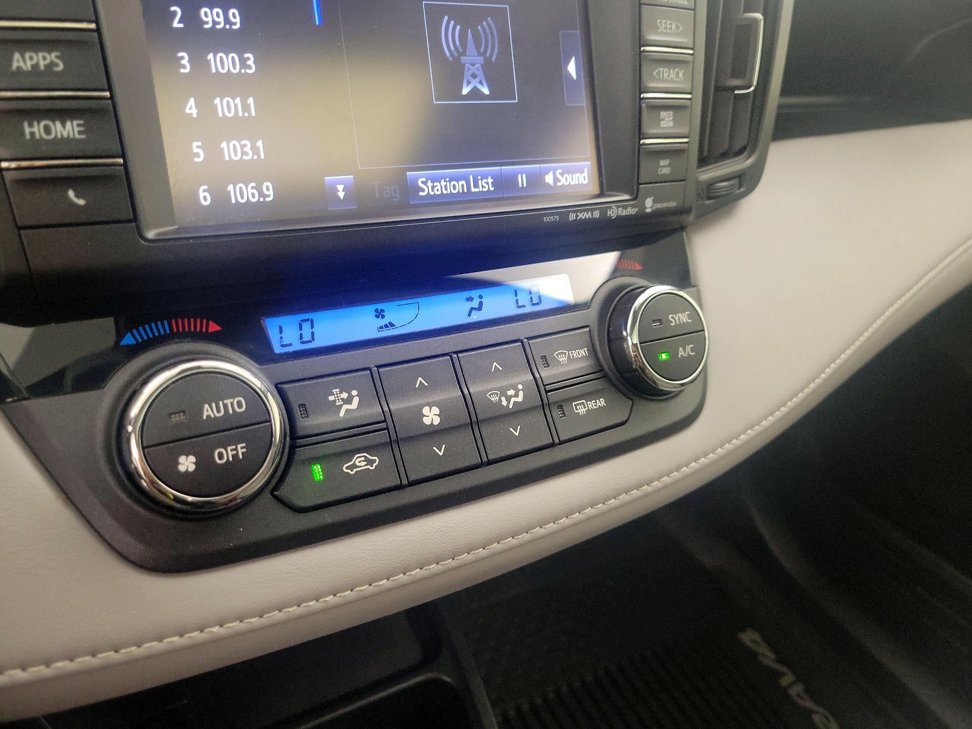 Thumbnail: 2018 Toyota RAV4 - 17