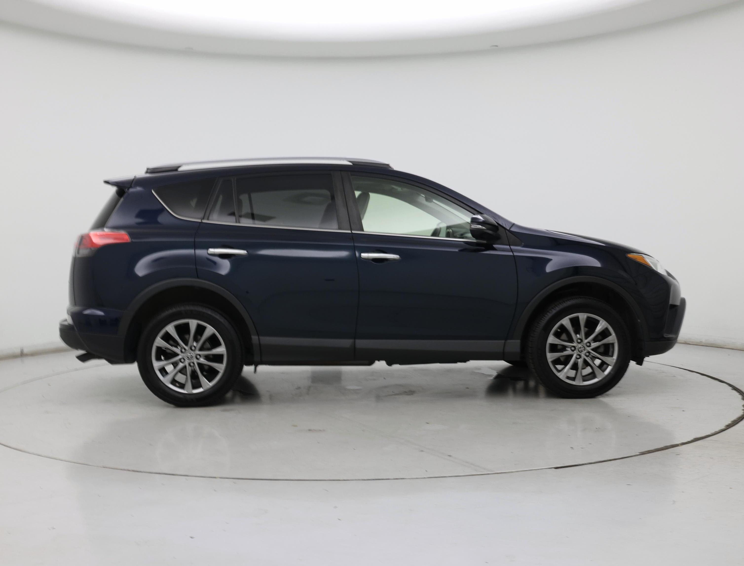 Thumbnail: 2018 Toyota RAV4 - 7