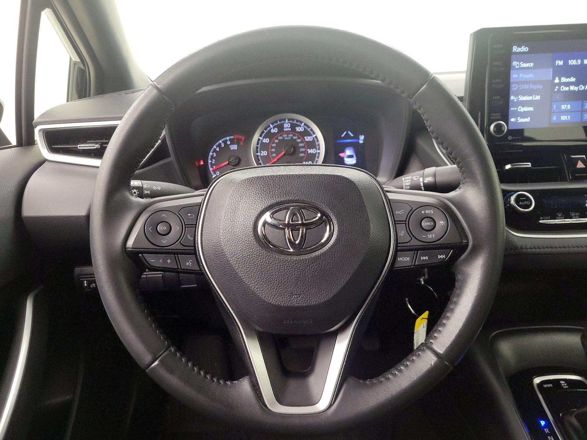 Thumbnail: 2022 Toyota Corolla - 10
