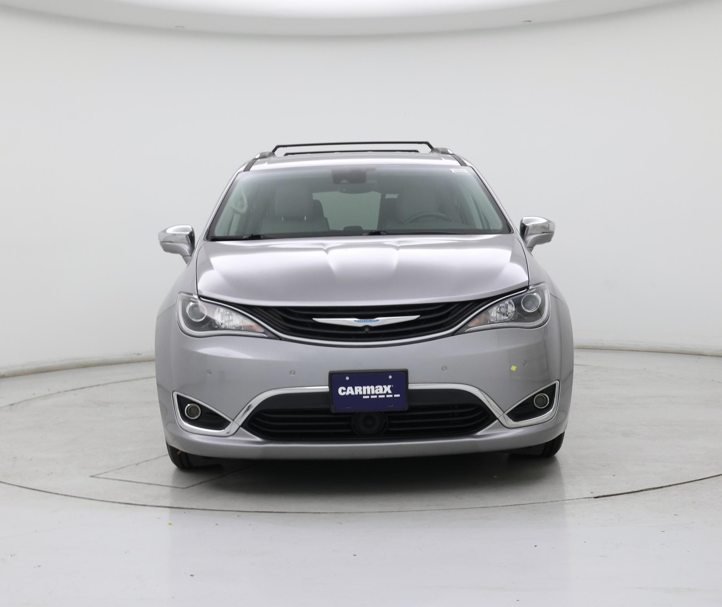 Thumbnail: 2018 Chrysler Pacifica - 5