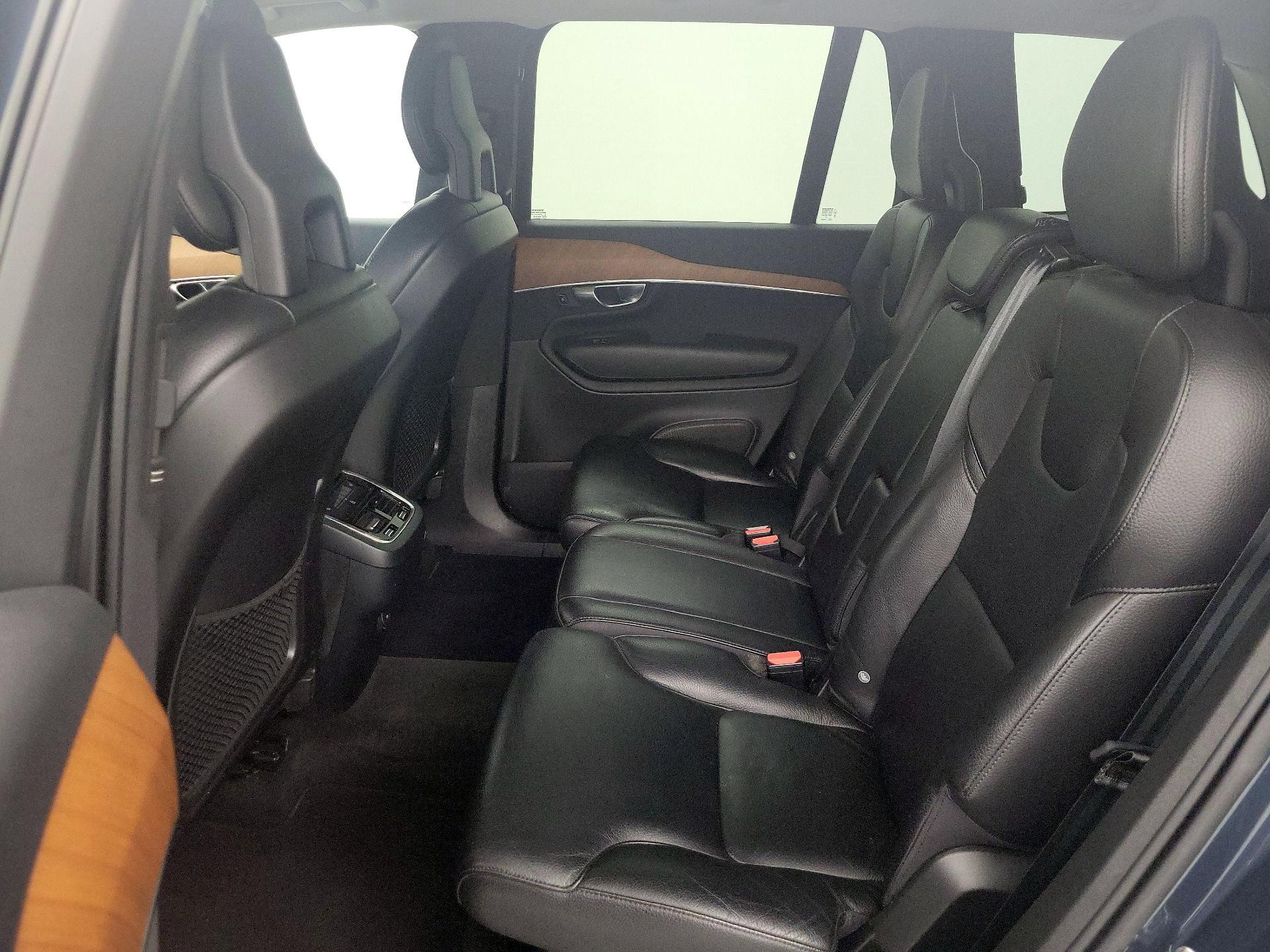 Thumbnail: 2021 Volvo XC90 - 20