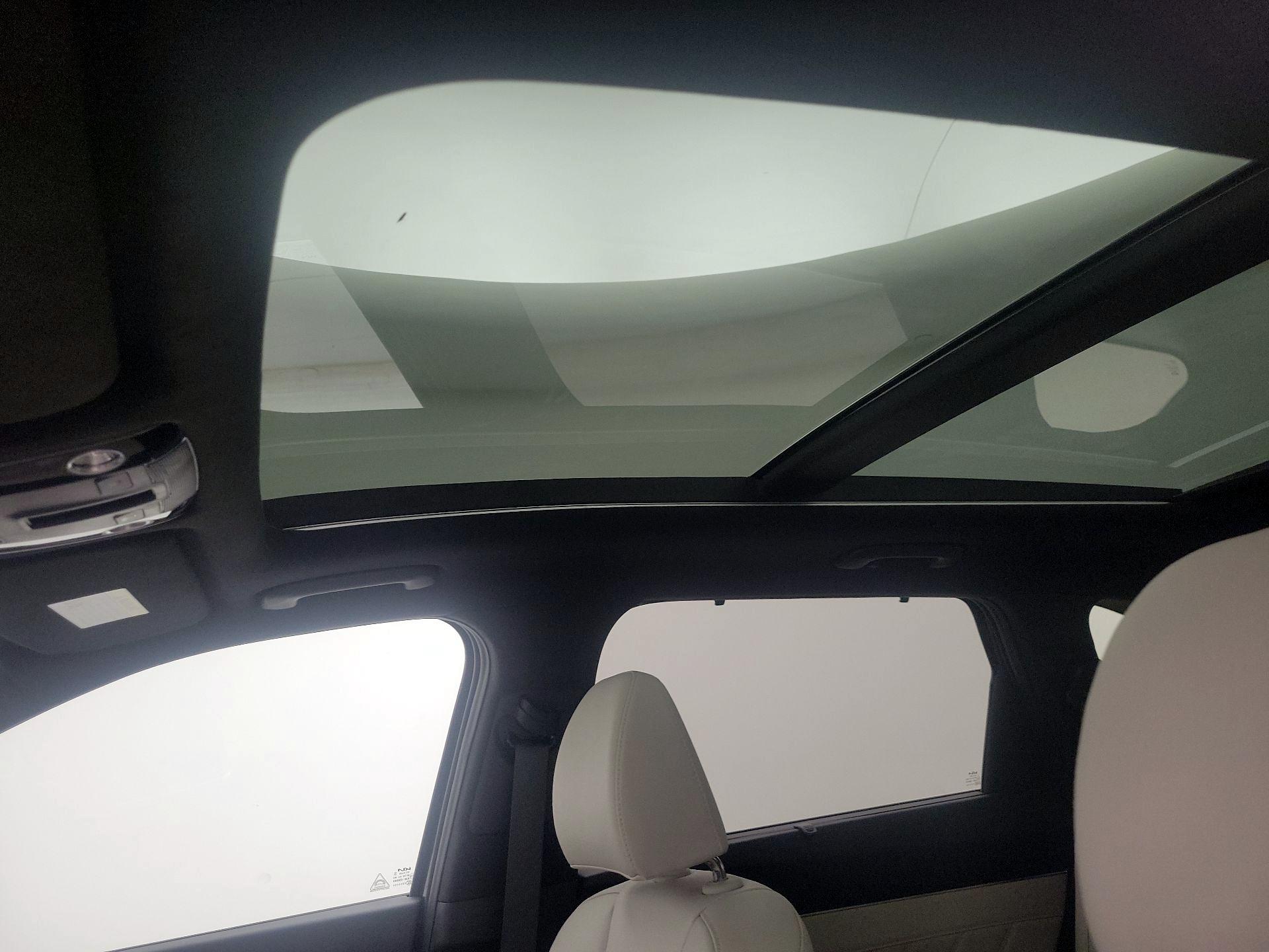 Thumbnail: 2025 Kia Sorento - 17