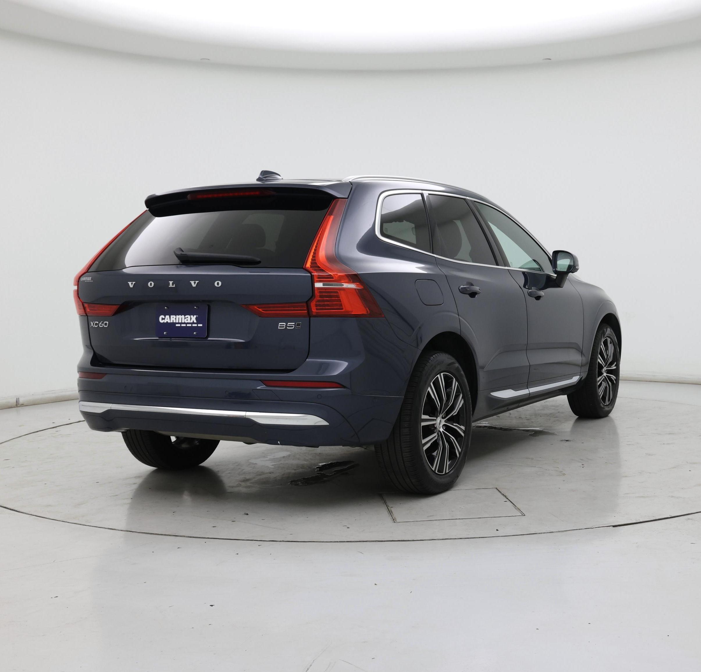 Thumbnail: 2022 Volvo XC60 - 8
