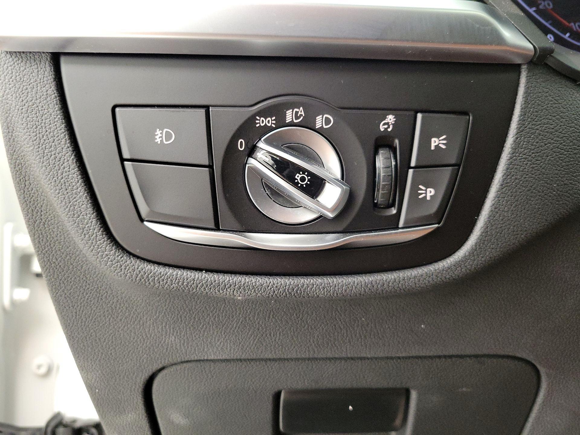 Thumbnail: 2021 BMW X3 - 13